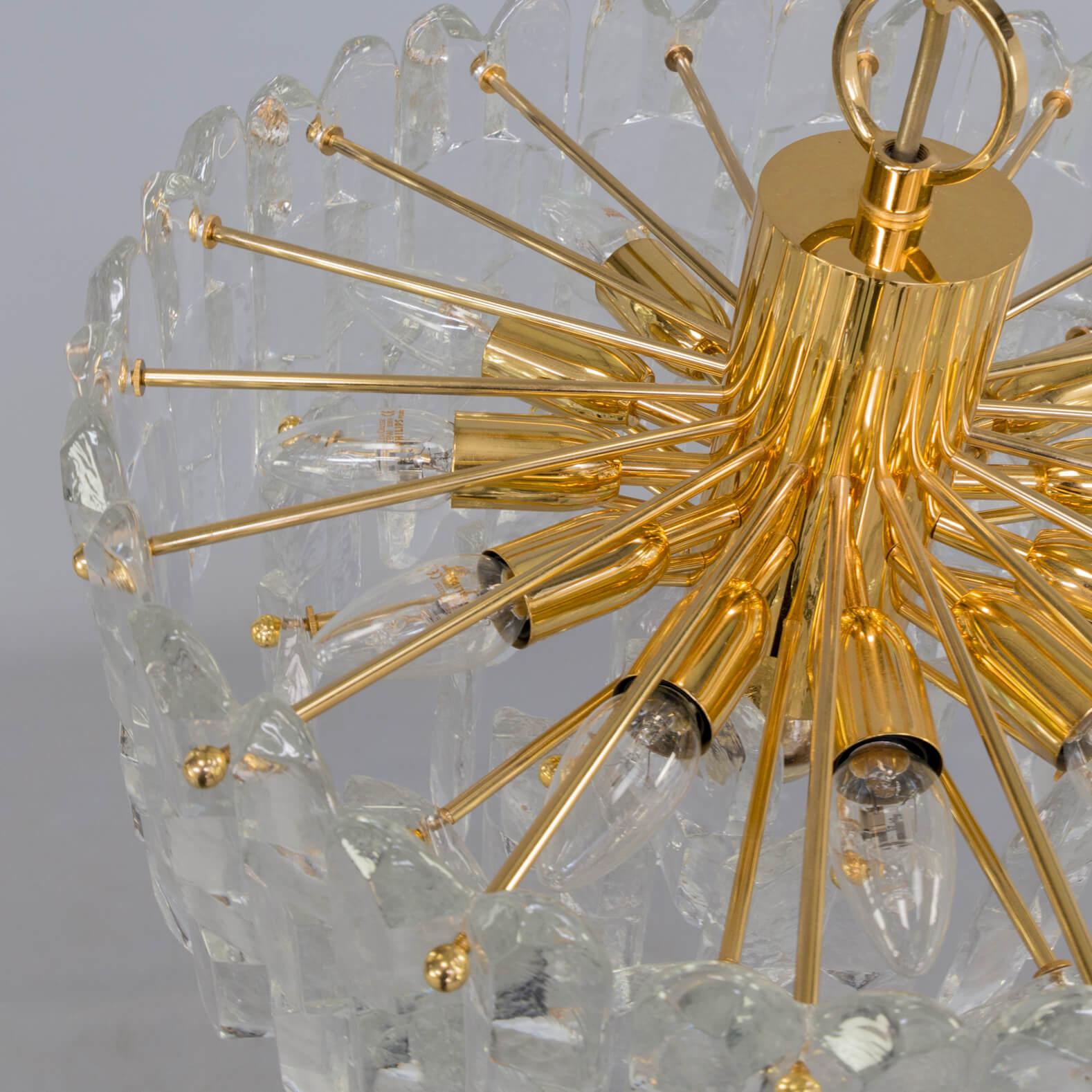 1960s J.T. Kalmar Brass and Glass Pendant Hanging Lamp for Kalmar For Sale 5