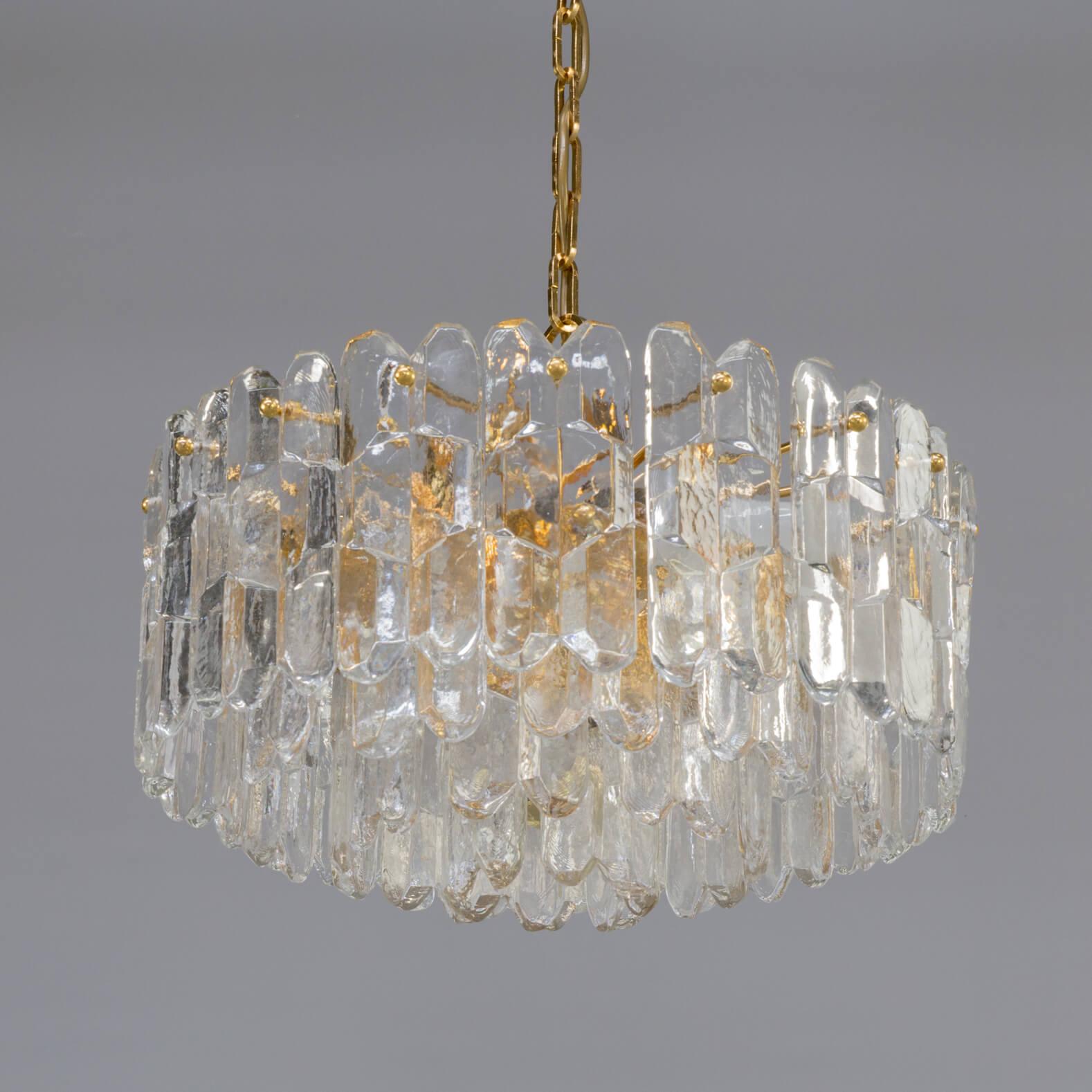 1960s J.T. Kalmar Brass and Glass Pendant Hanging Lamp for Kalmar In Good Condition For Sale In Amstelveen, Noord