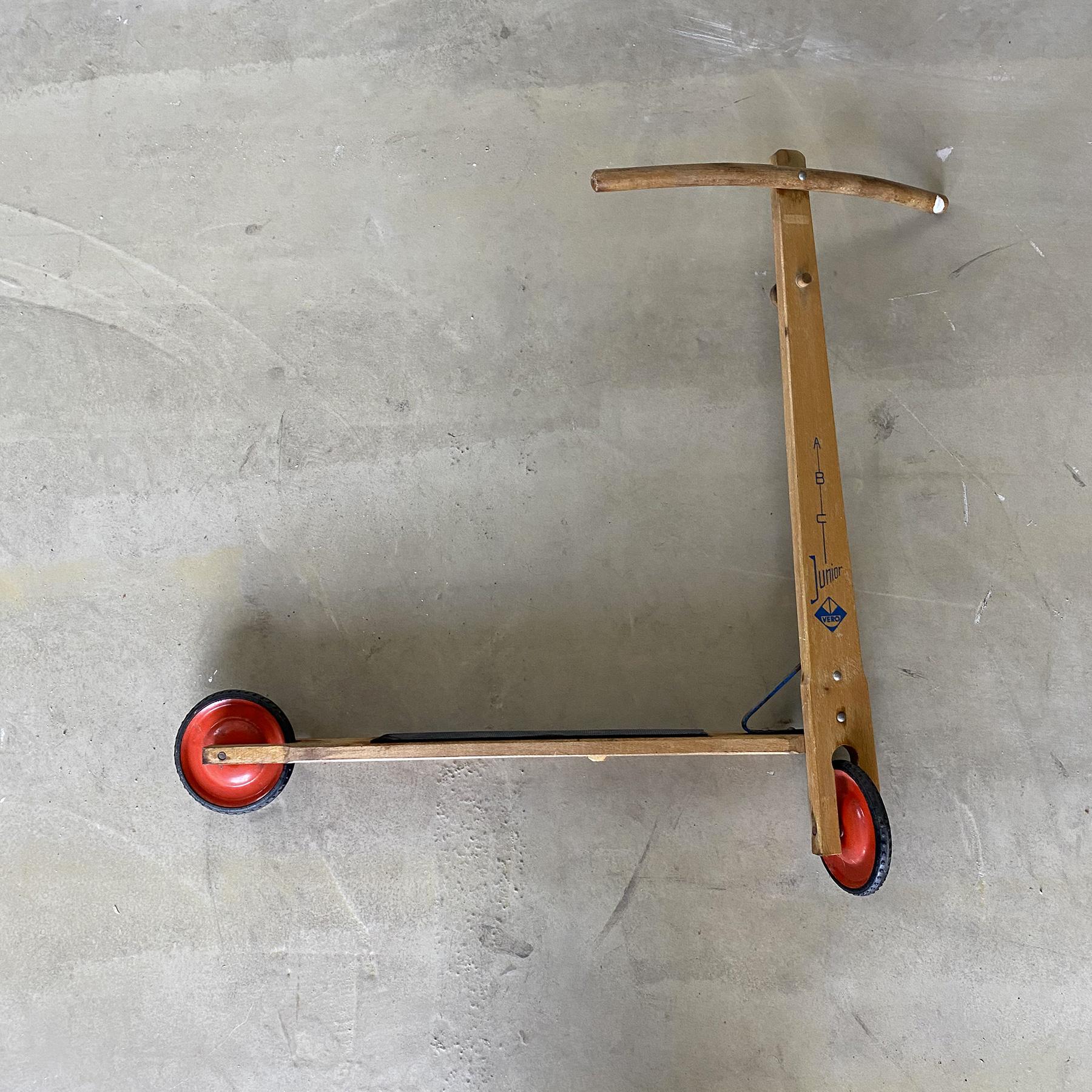 Junior wood Scooter production Cogis 1960s