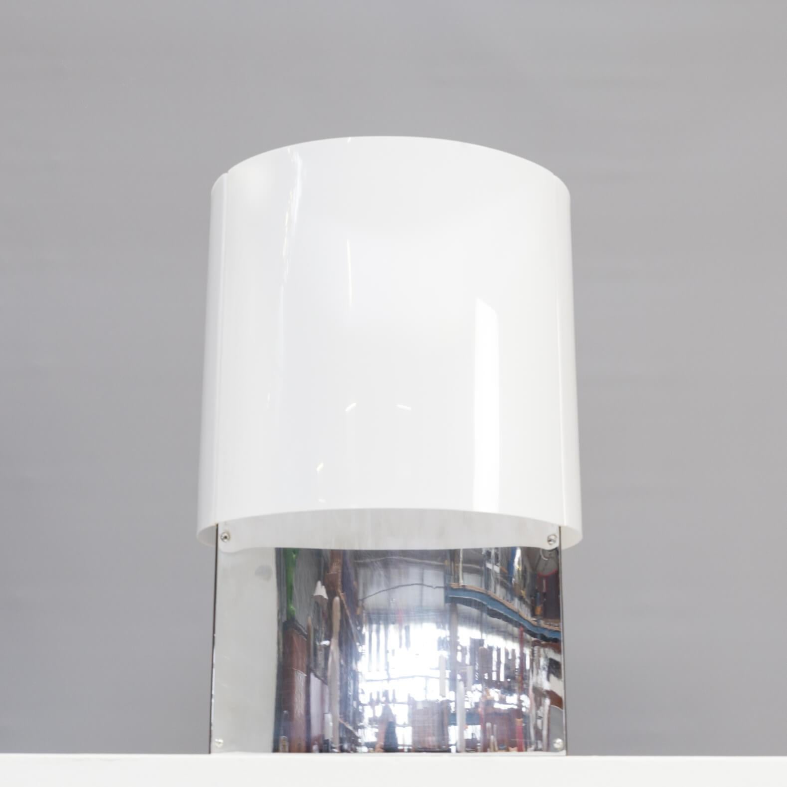 Italian 1960s Massimo Vignelli 526G Table Lamp for Arteluce For Sale