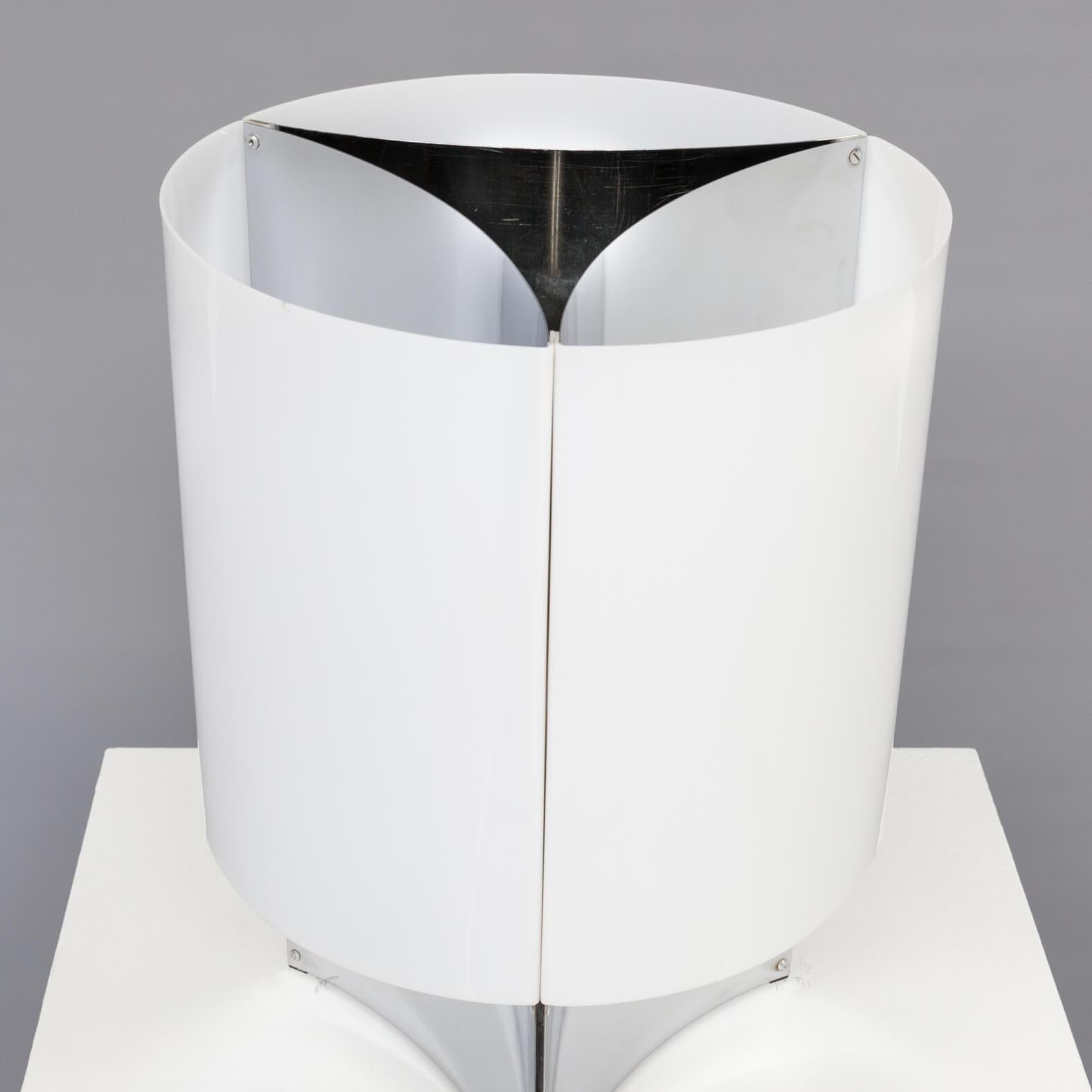 Chrome 1960s Massimo Vignelli 526G Table Lamp for Arteluce For Sale