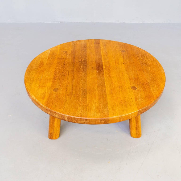 60s Massive Oak Round Coffee Table for De Puydt For Sale at 1stDibs