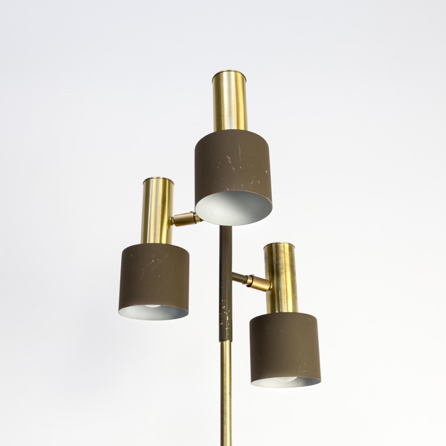 1960s Metal and Brass Three Spot Floor Lamp for Koch & Lowy For Sale 3