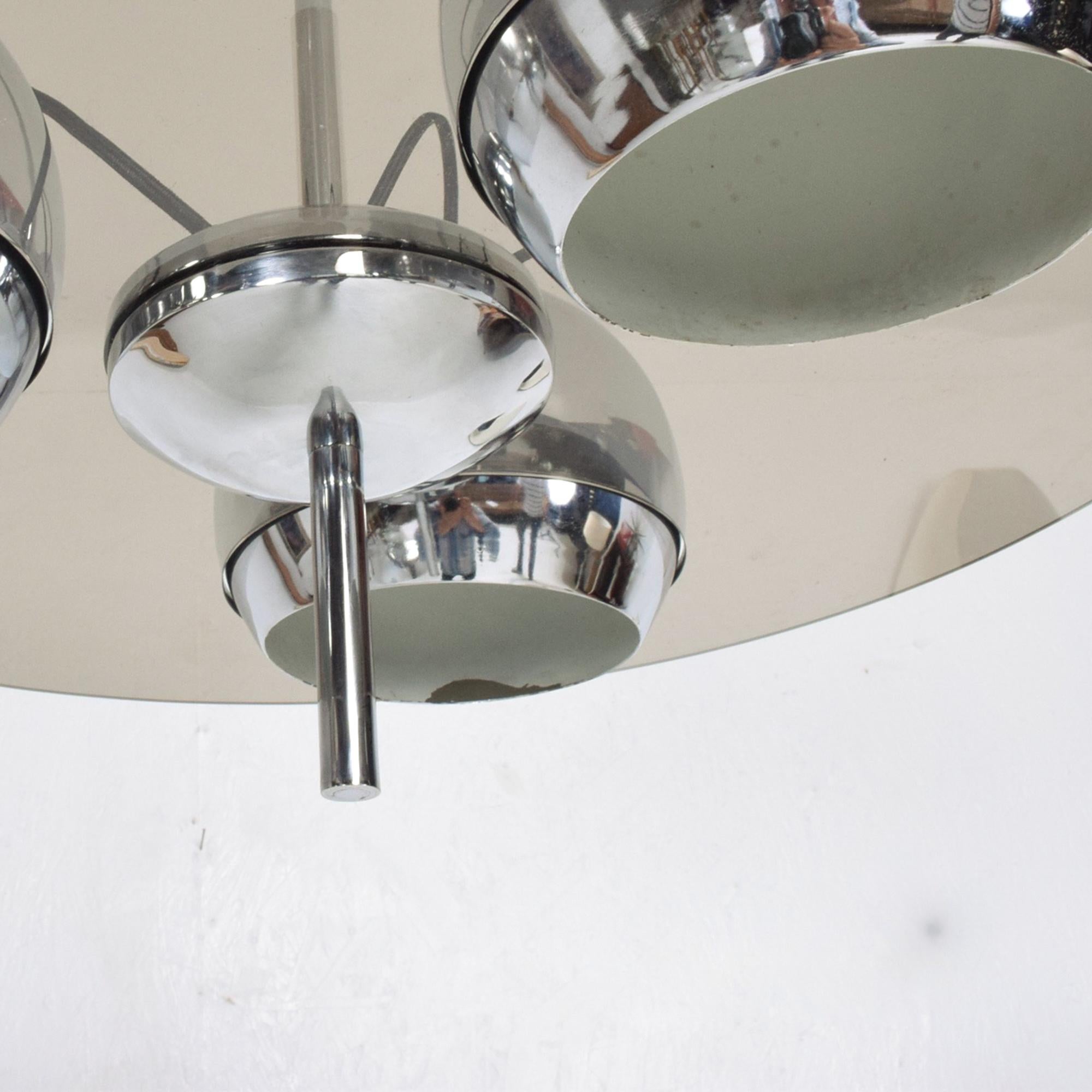 American 1960s Lightolier Directional 3 Light Globe Pendant Lamp Chrome & Lucite For Sale