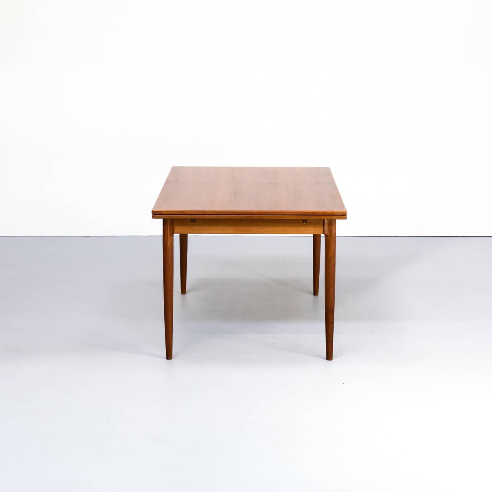 niels moller dining table