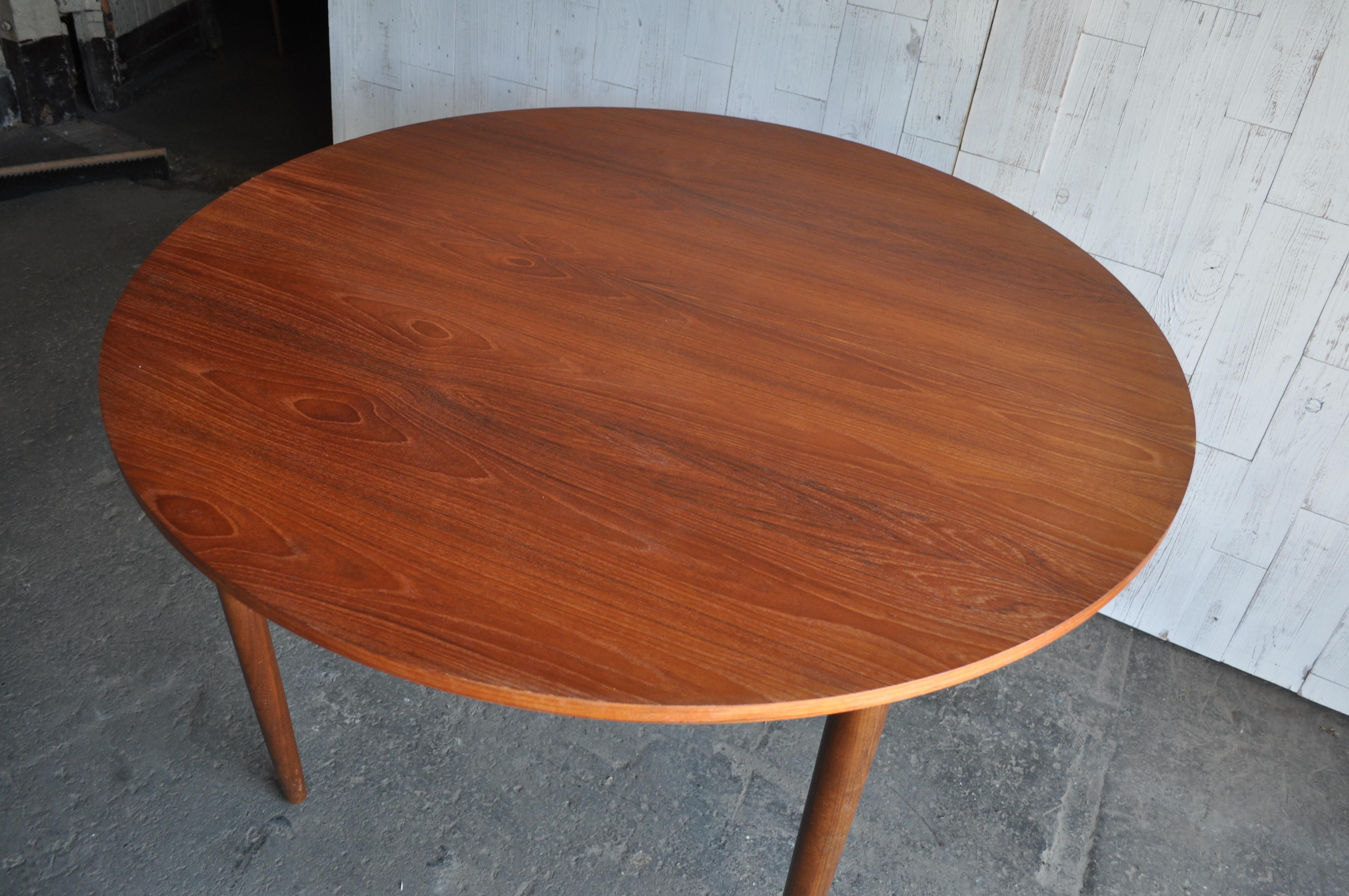 1960s Original G Plan E Gomme Vintage Midcentury Round Extending Dining Table For Sale 2