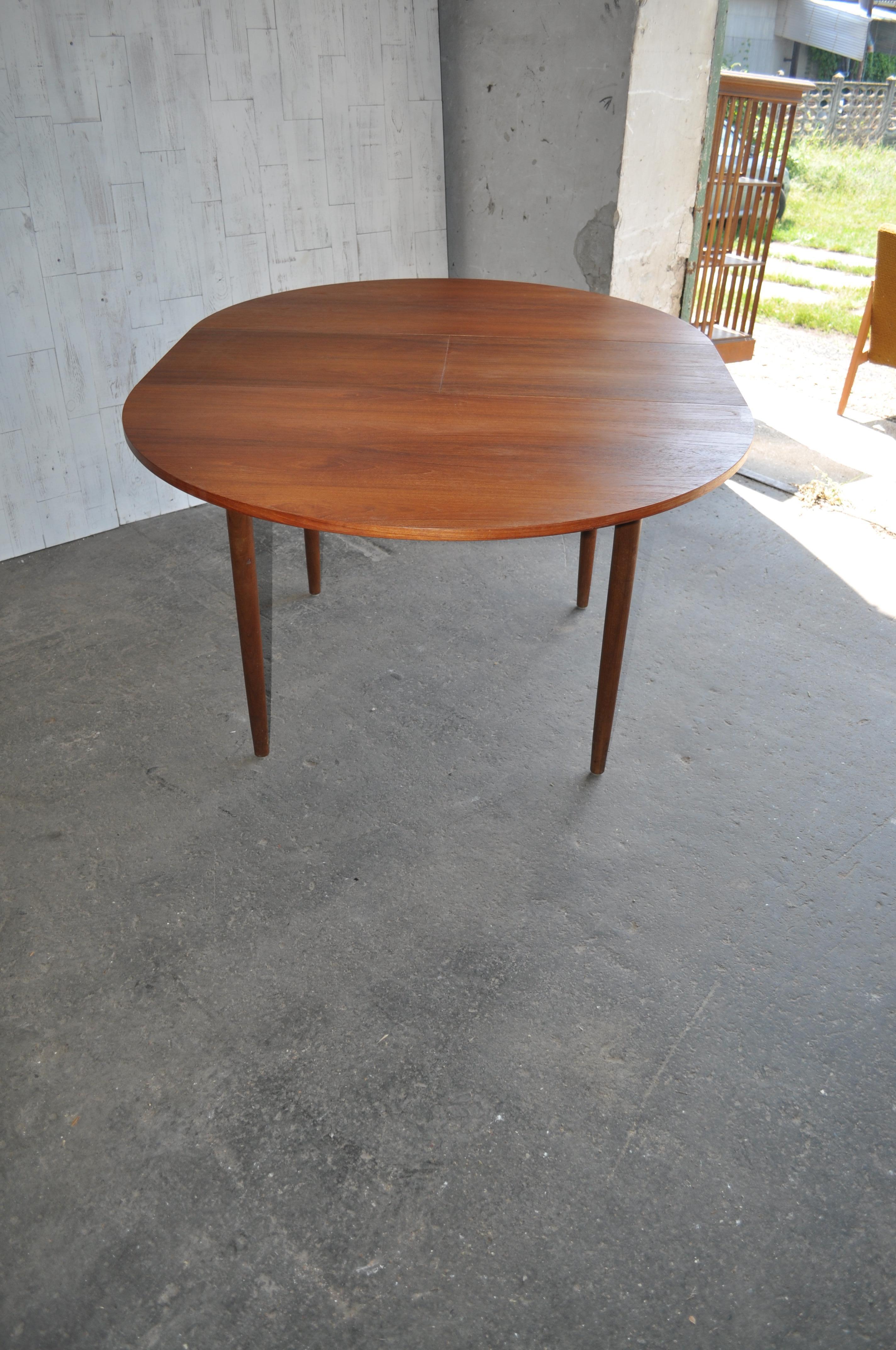 1960s Original G Plan E Gomme Vintage Midcentury Round Extending Dining Table For Sale 3