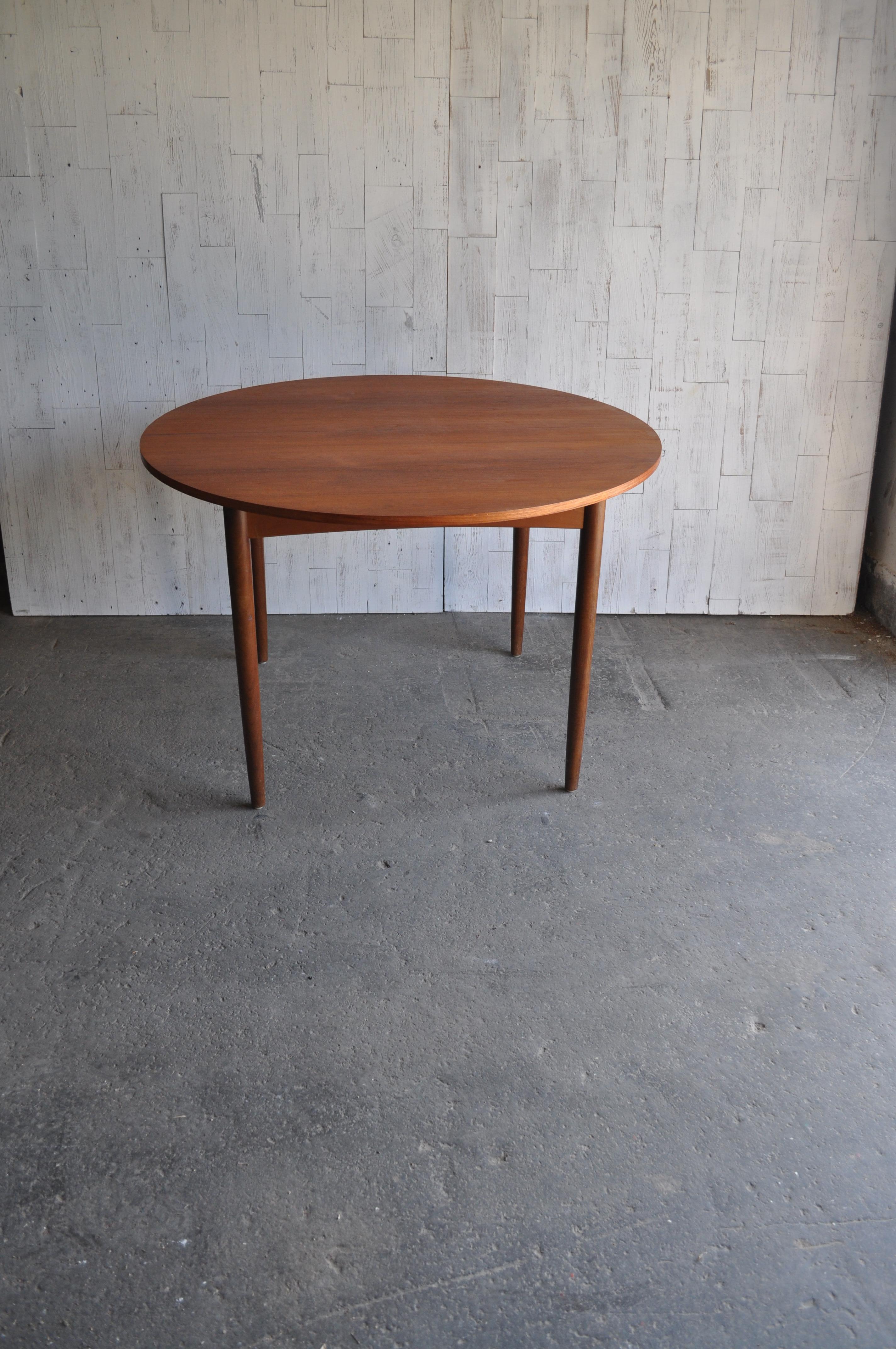 1960s Original G Plan E Gomme Vintage Midcentury Round Extending Dining Table For Sale 1