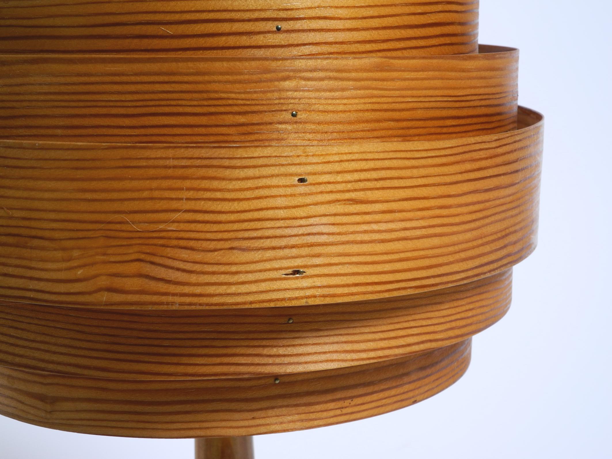 60s pine veneer lamella table lamp by Hans Agne Jakobsson  Markaryd Sweden For Sale 10