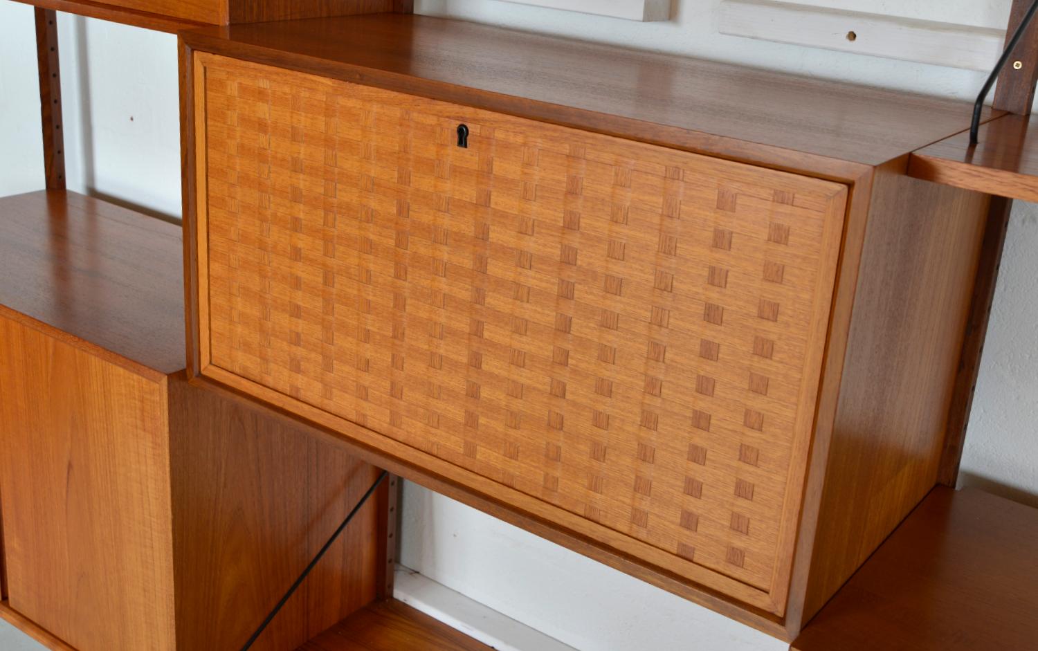 60s Poul Cadovius Modular Teak 3-Bay Danish Royal System Wall Unit Shelving Bar 5