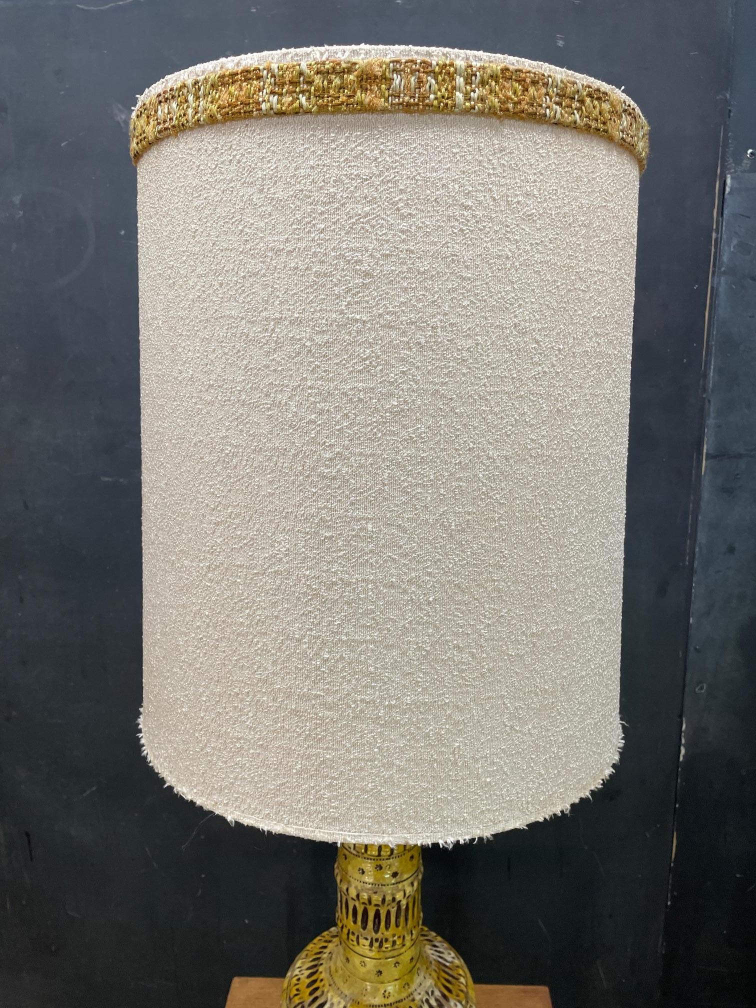 60s Psychedelic Era Polychromed Plaster Lamp Flower Power Yellow Mod as Panton For Sale 4