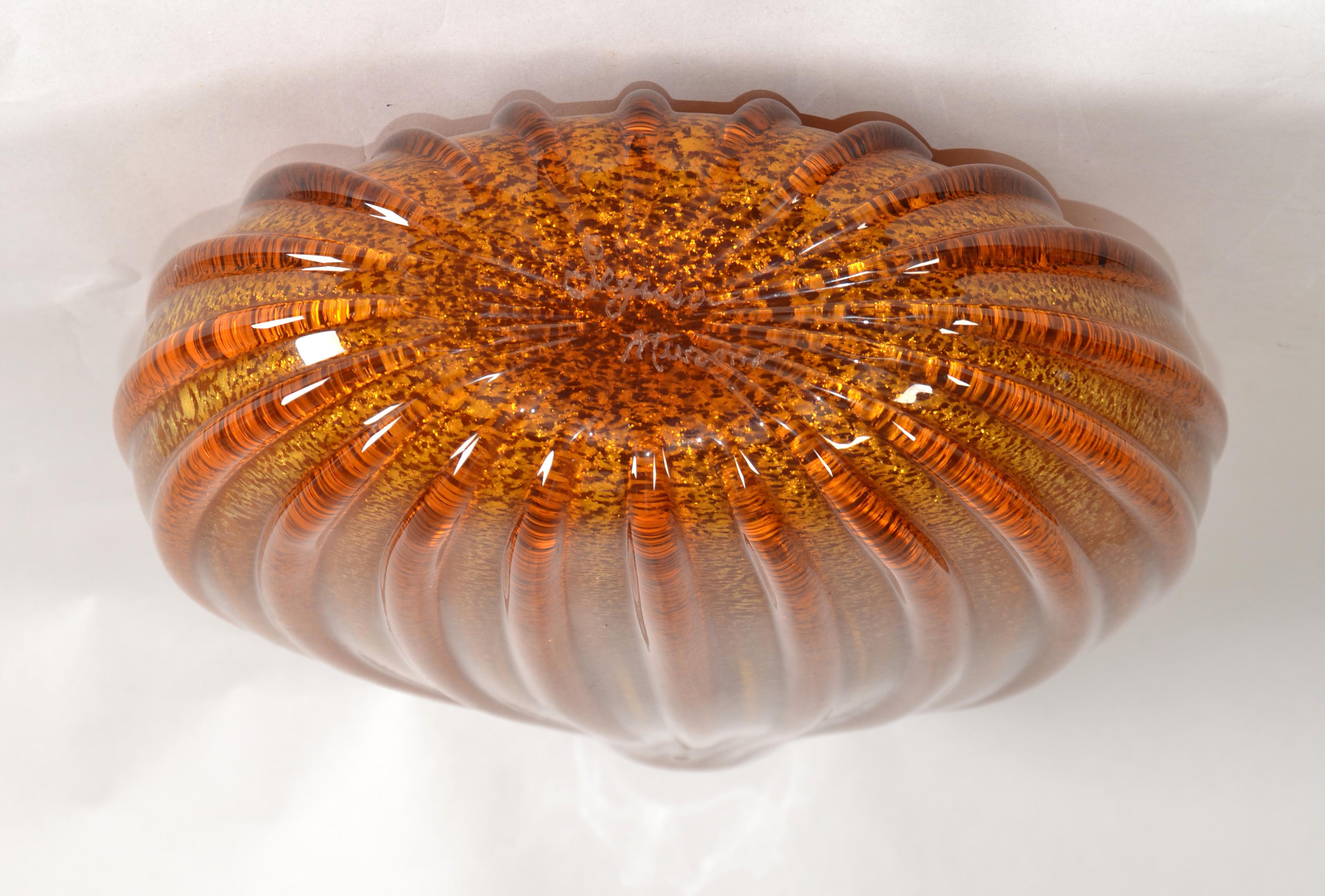 Vaso grande anni '60 di Seguso Murano, soffiato, scanalato e incamiciato d'oro. in vendita 7