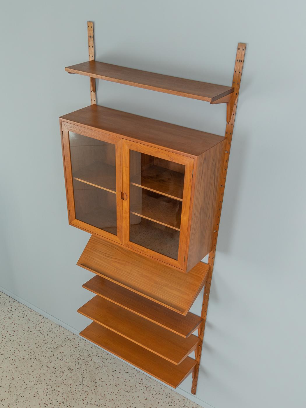 Mid-20th Century 60s Shelving System by HG Furniture, Made in Denmark