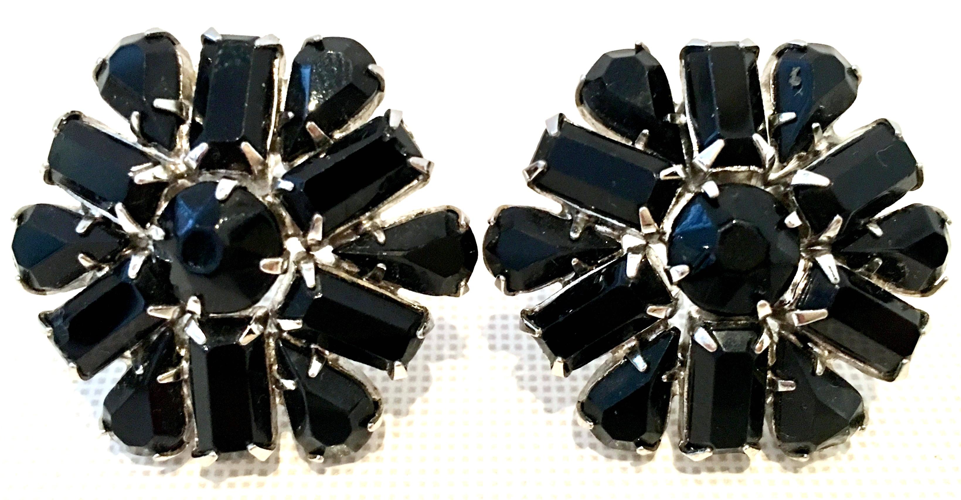 60'S Silver & Black Molded Glass Abstract Flower Earrings By, Weiss In Good Condition For Sale In West Palm Beach, FL