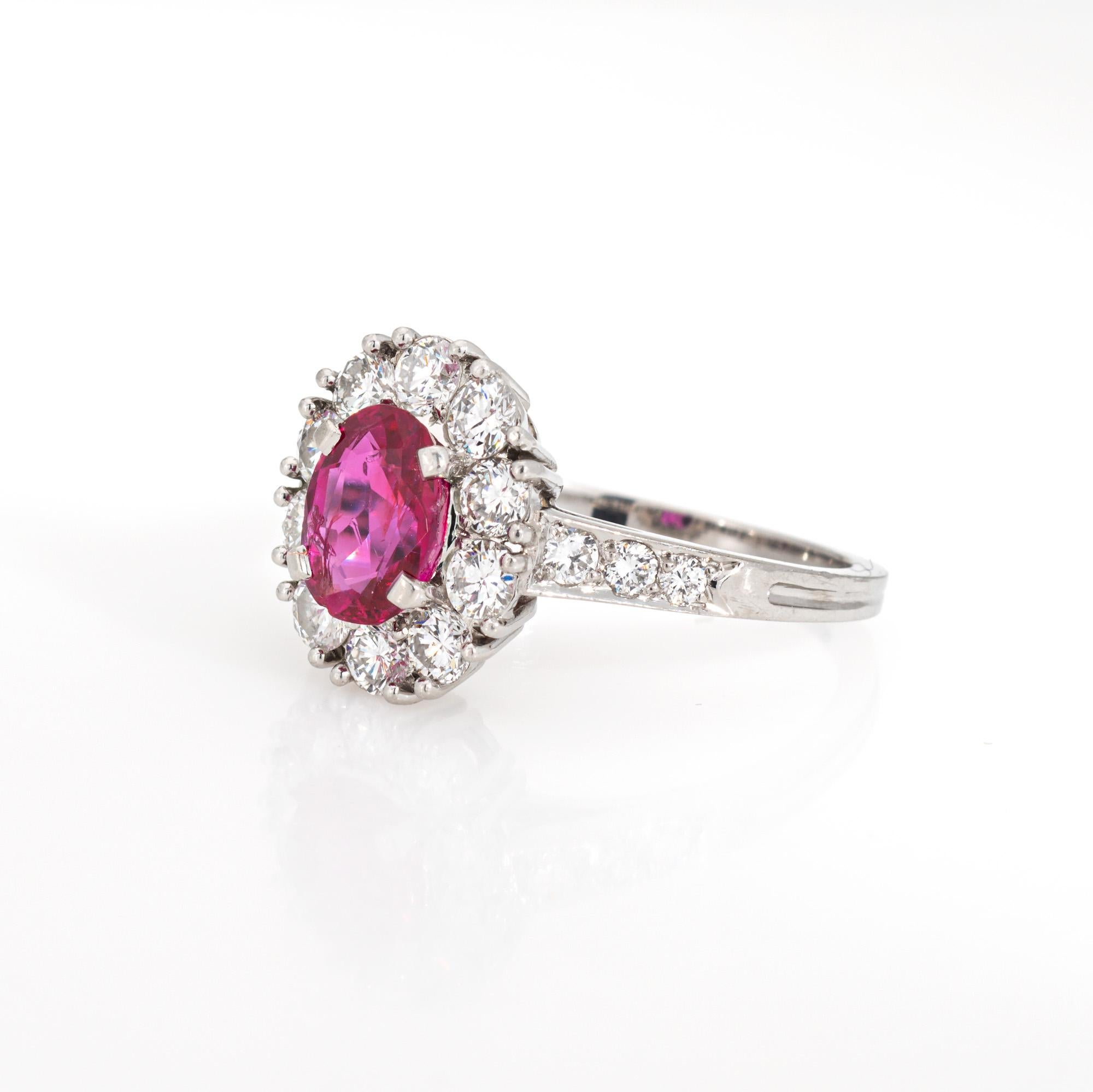 Taille ovale 60s Tiffany & Co Burma Ruby Diamond Ring Platinum Sz 5.5 Gemstone Engagement  en vente