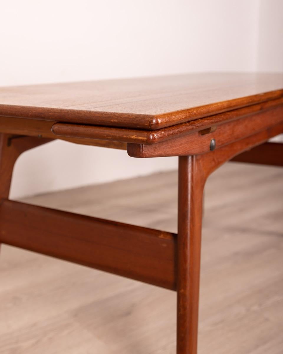 1960s Vintage Copenhagen Coffee Table in Teak Wood Danish Design For Sale 5