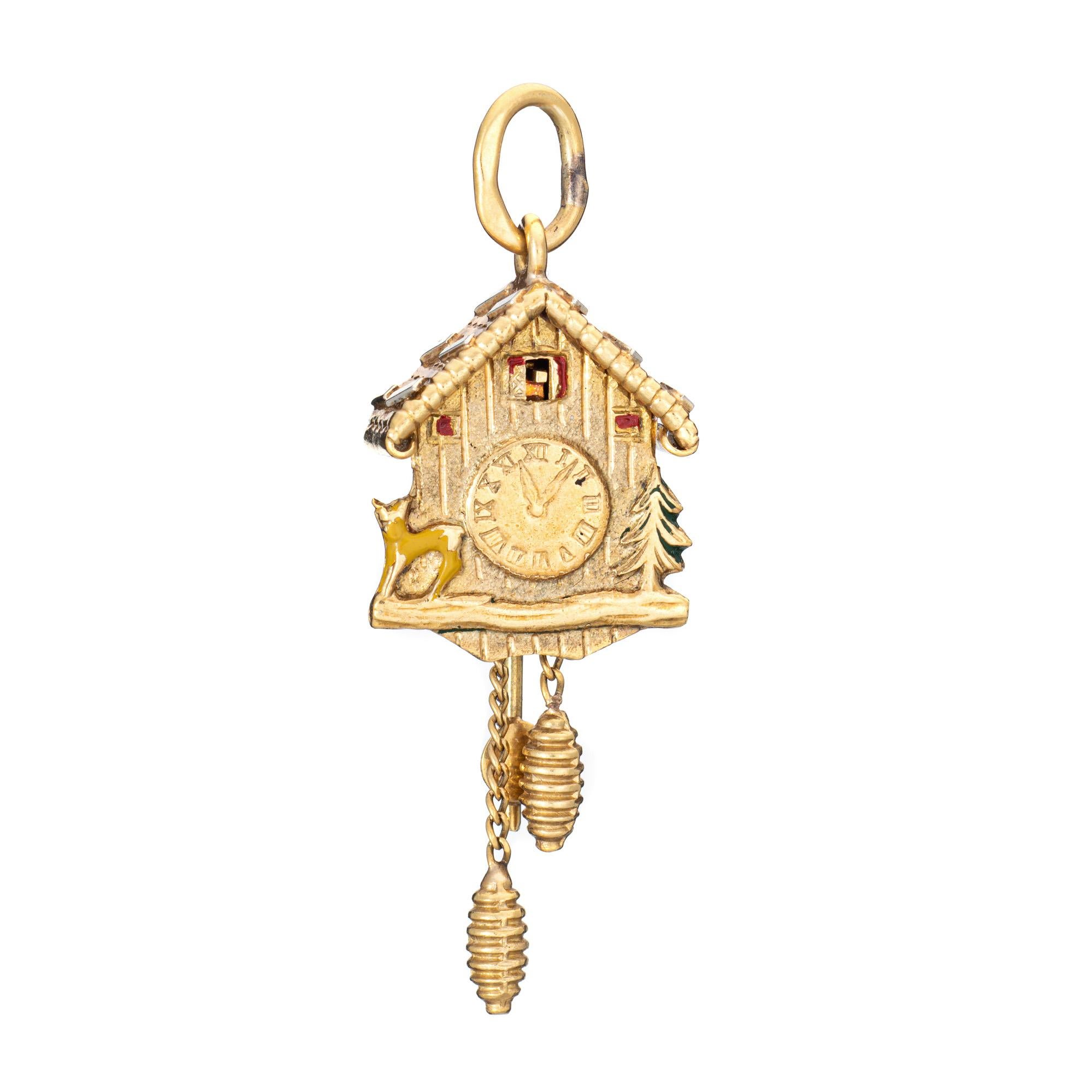 60s Vintage Kuckucksuhr Charm Moves 18k Gelbgold Anhänger Fine Jewelry im Zustand „Gut“ im Angebot in Torrance, CA