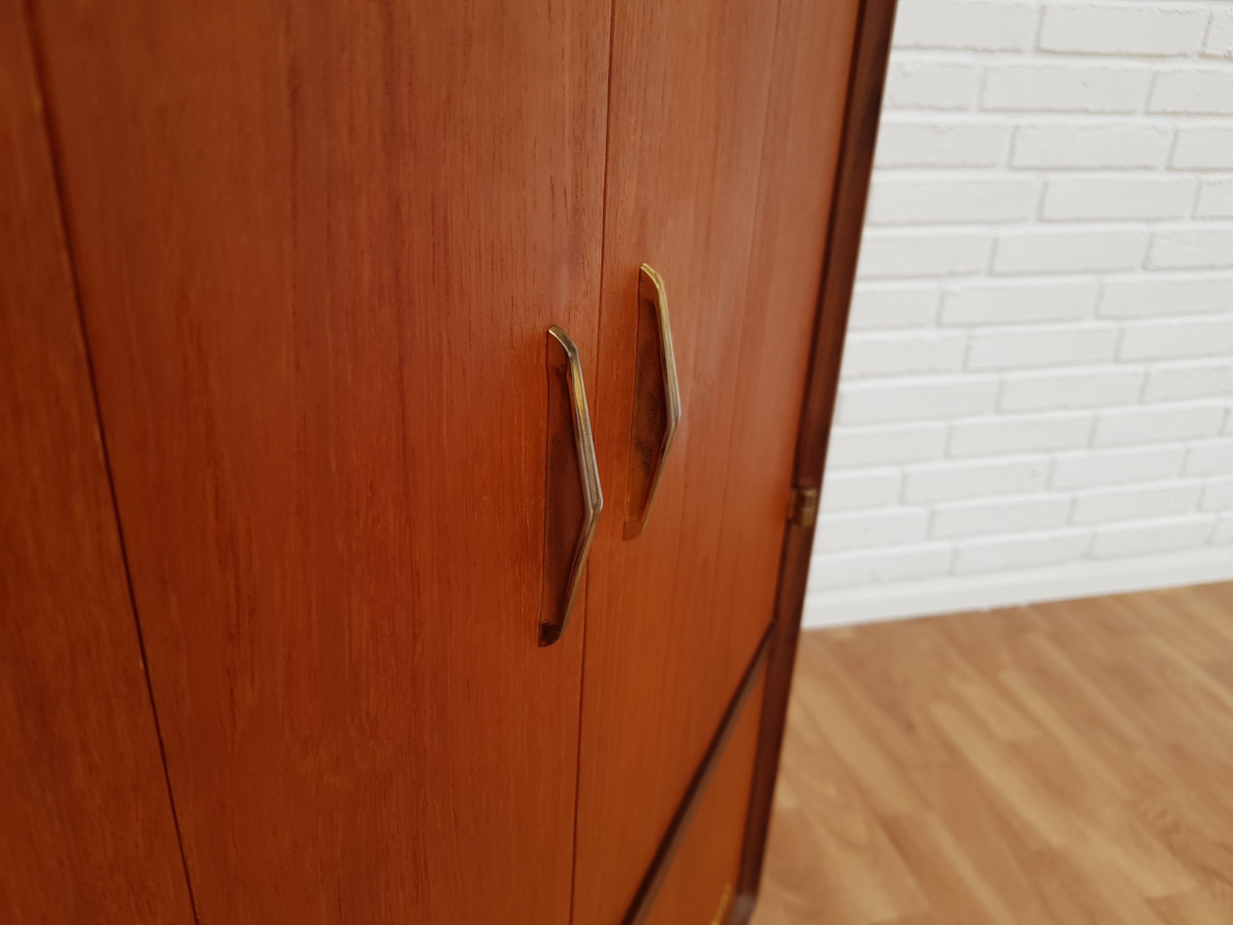 Anni '60, mobile danese vintage per TV, grammofono, radio, Eltra Bella Vista, legno di teak in vendita 5