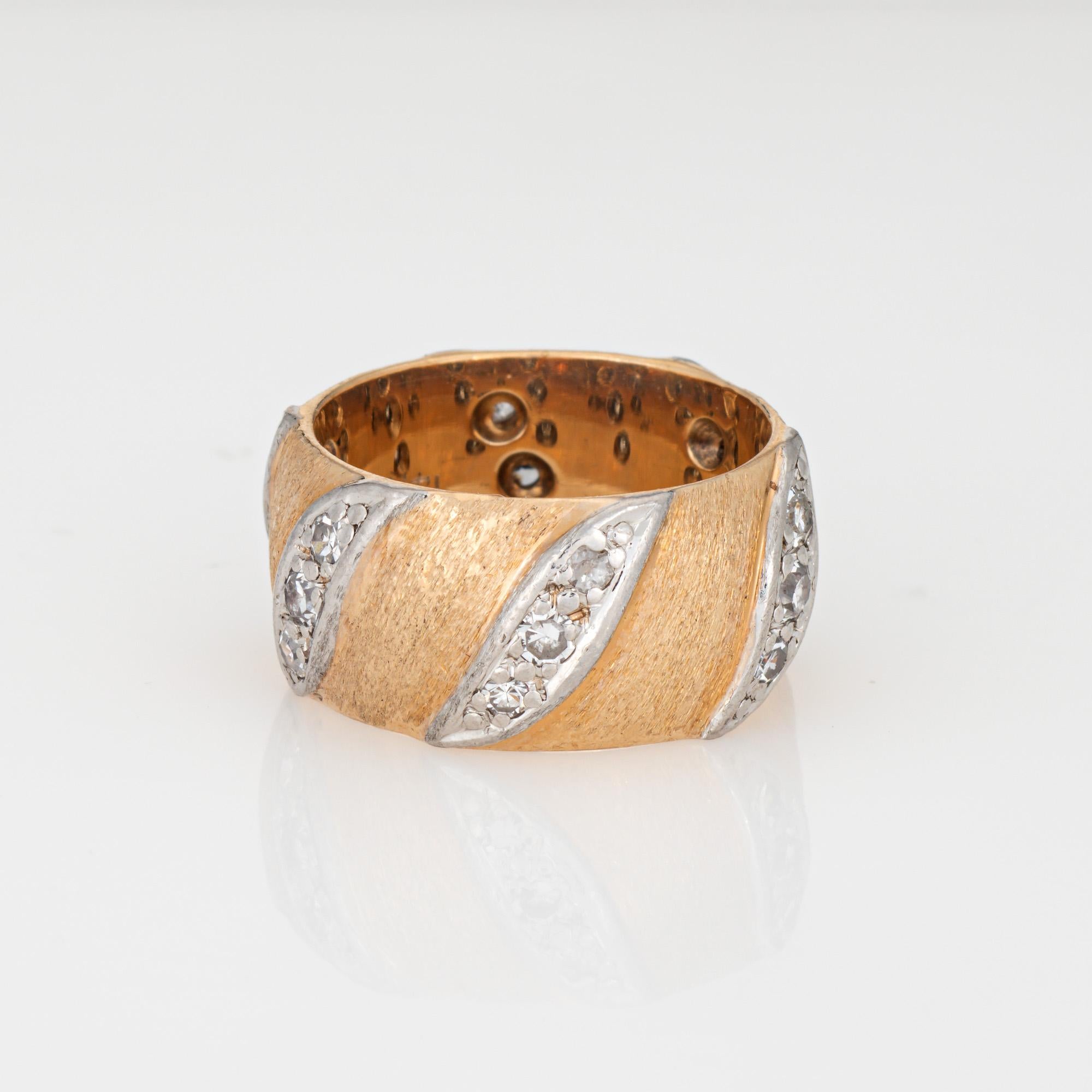 Moderne 60s Vintage Diamond Band Sz 5 Wedding Ring 14k Yellow Gold Stacking Jewelry en vente