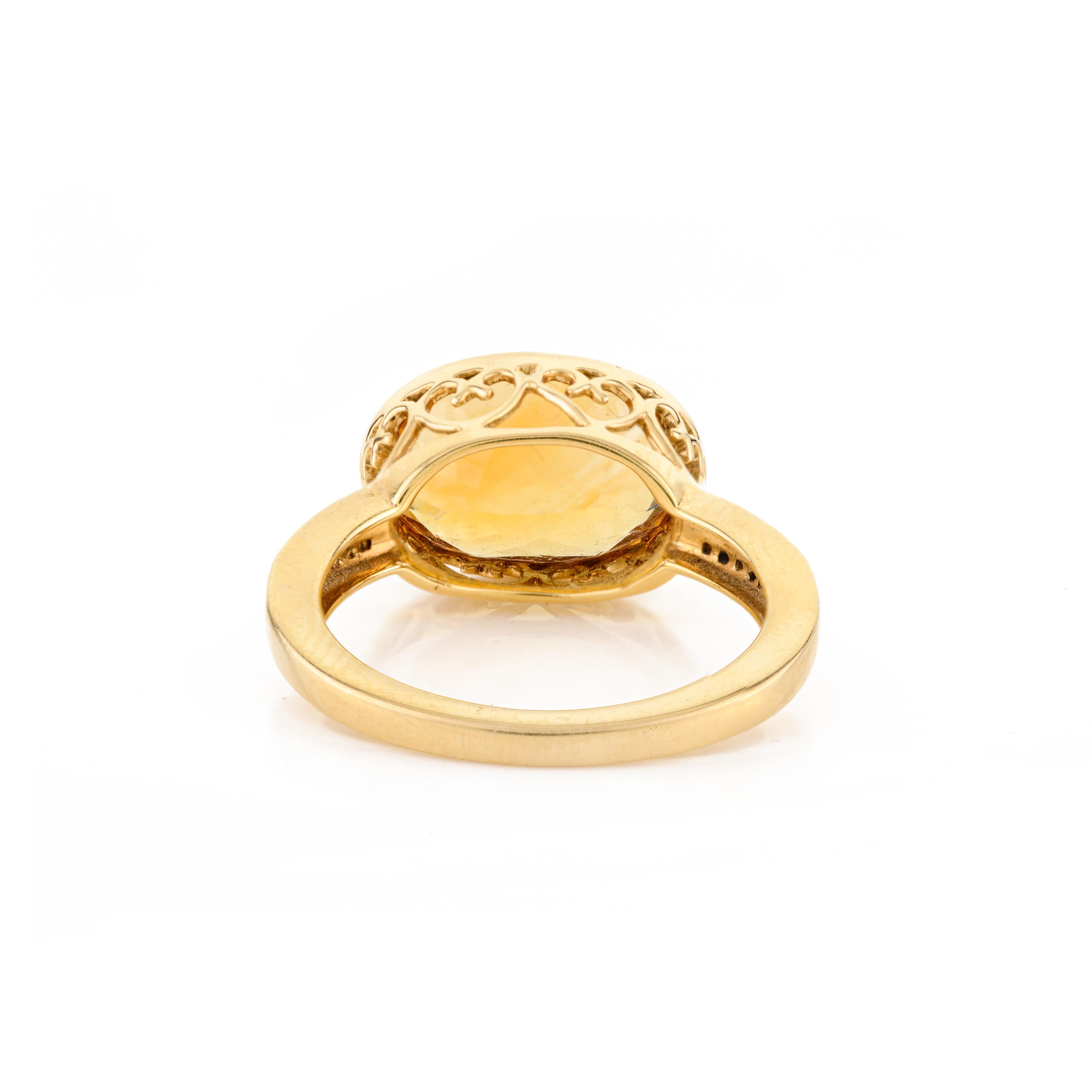 For Sale:  6.1 CTW Big Oval Citrine Gemstone Cocktail Ring with Diamonds in 18k Yellow Gold 3
