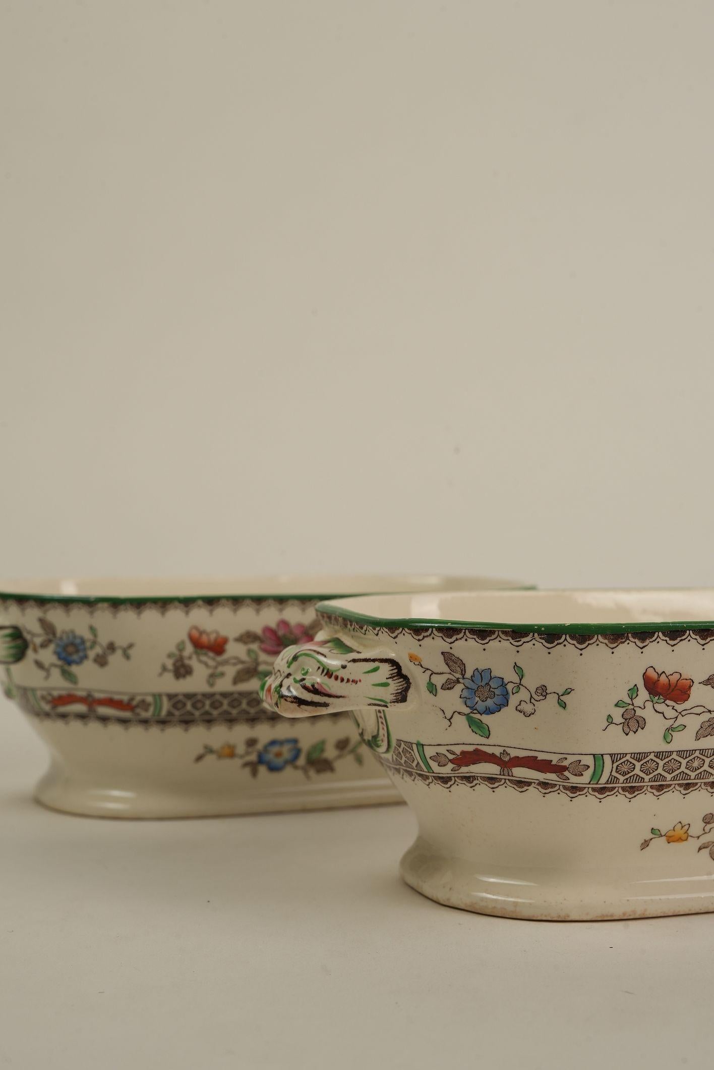 61-piece Spode Chinese Rose Pattern Dinner Service For Sale 2