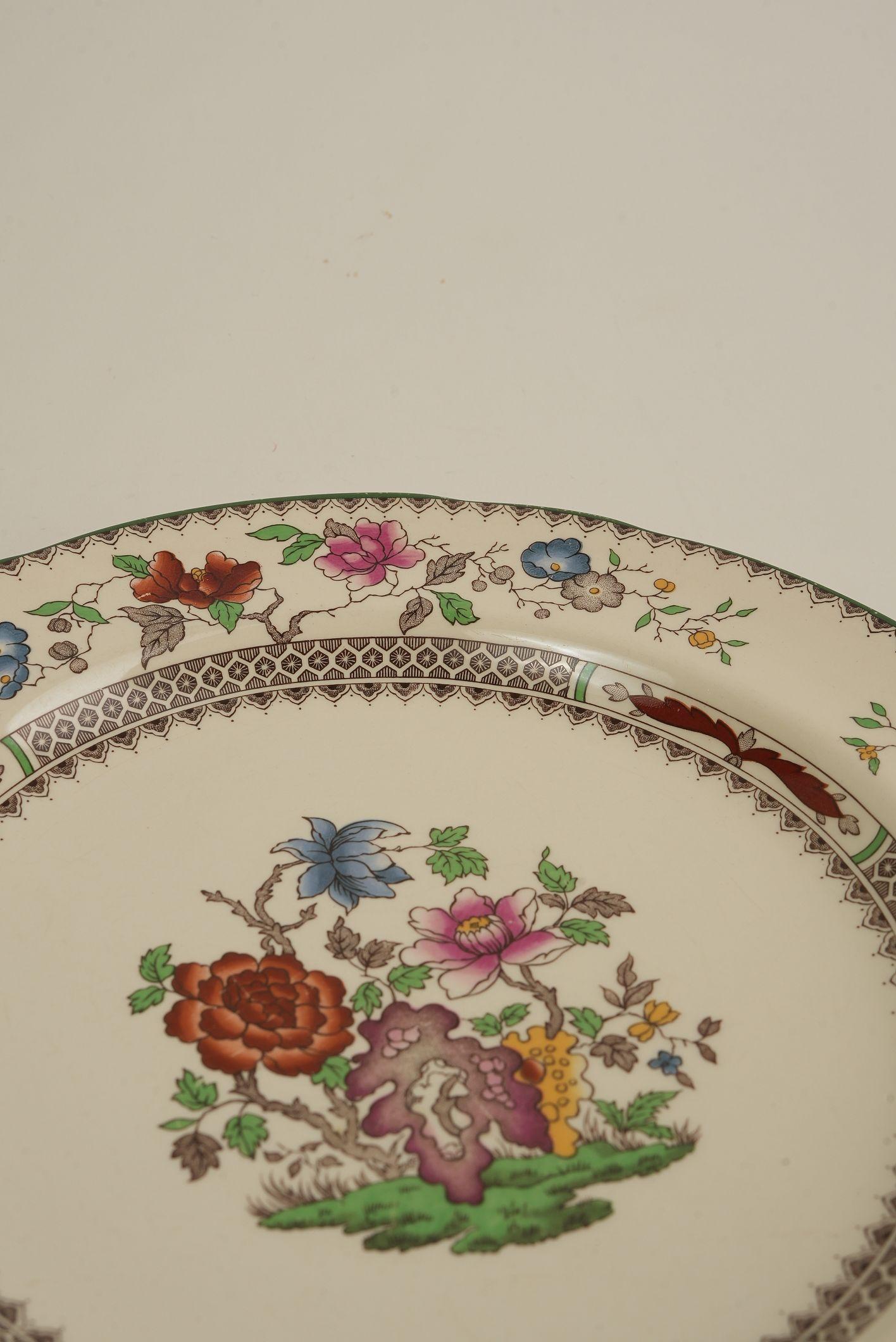 61-piece Spode Chinese Rose Pattern Dinner Service For Sale 7