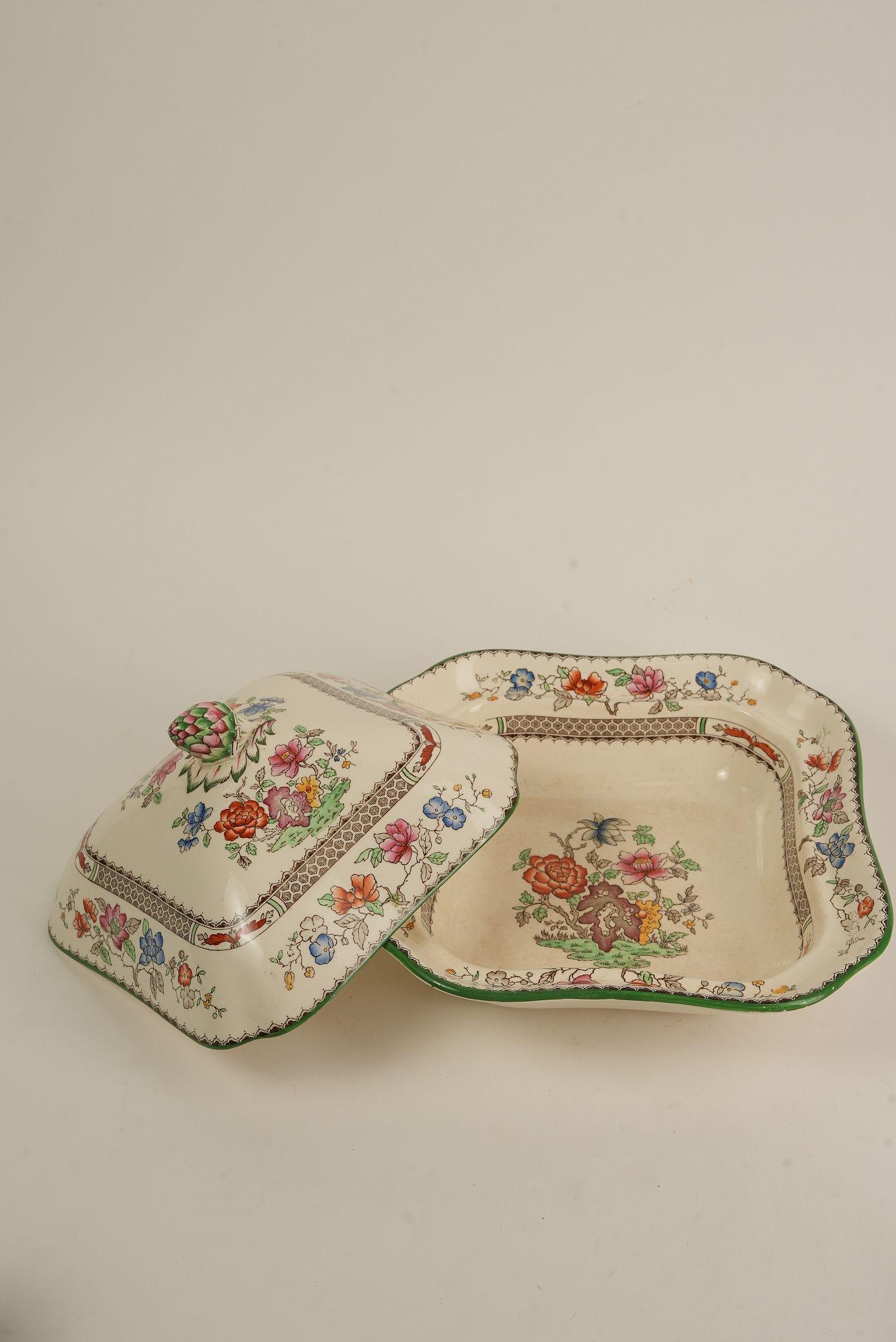 Regency 61-piece Spode Chinese Rose Pattern Dinner Service For Sale