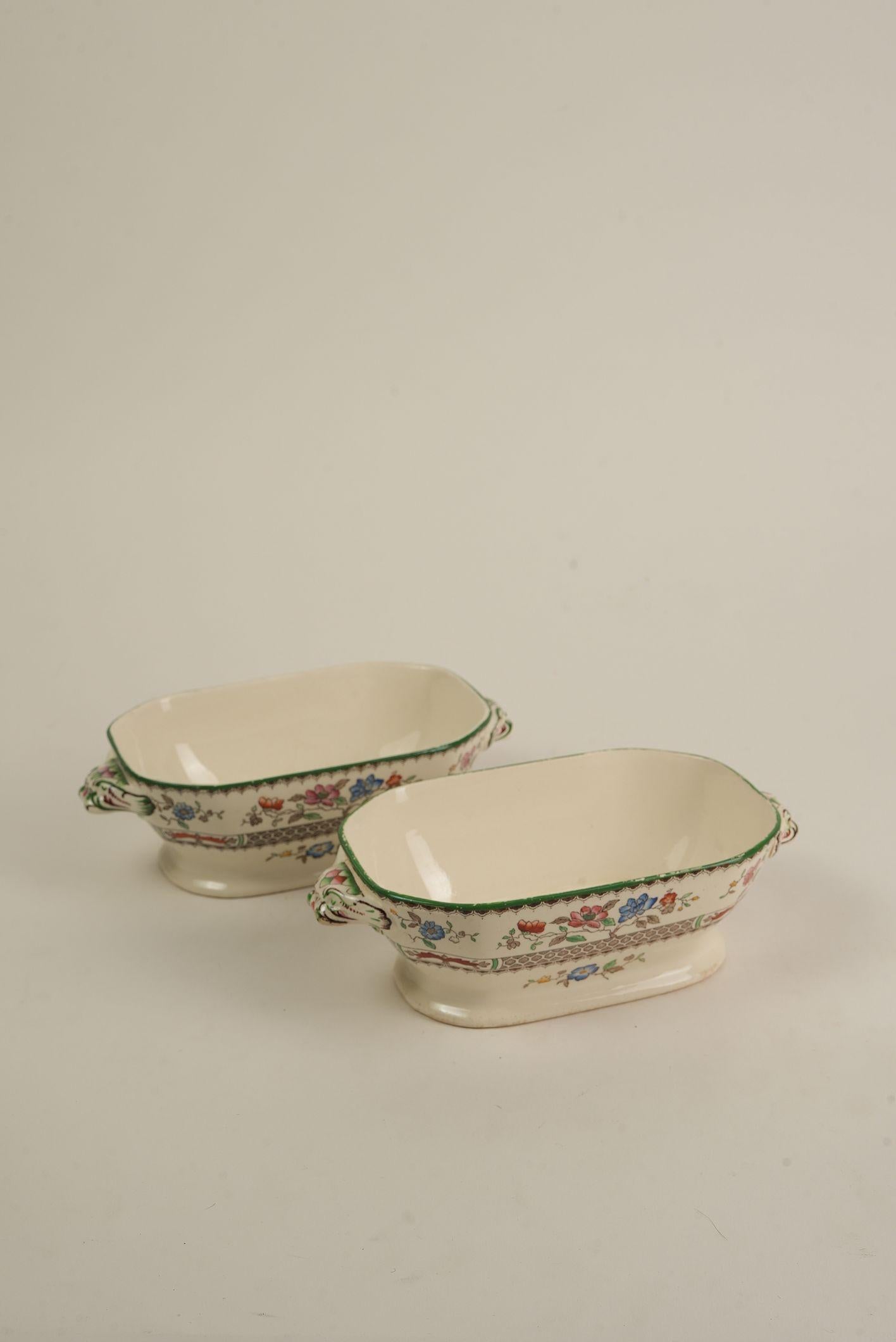 61-piece Spode Chinese Rose Pattern Dinner Service For Sale 1