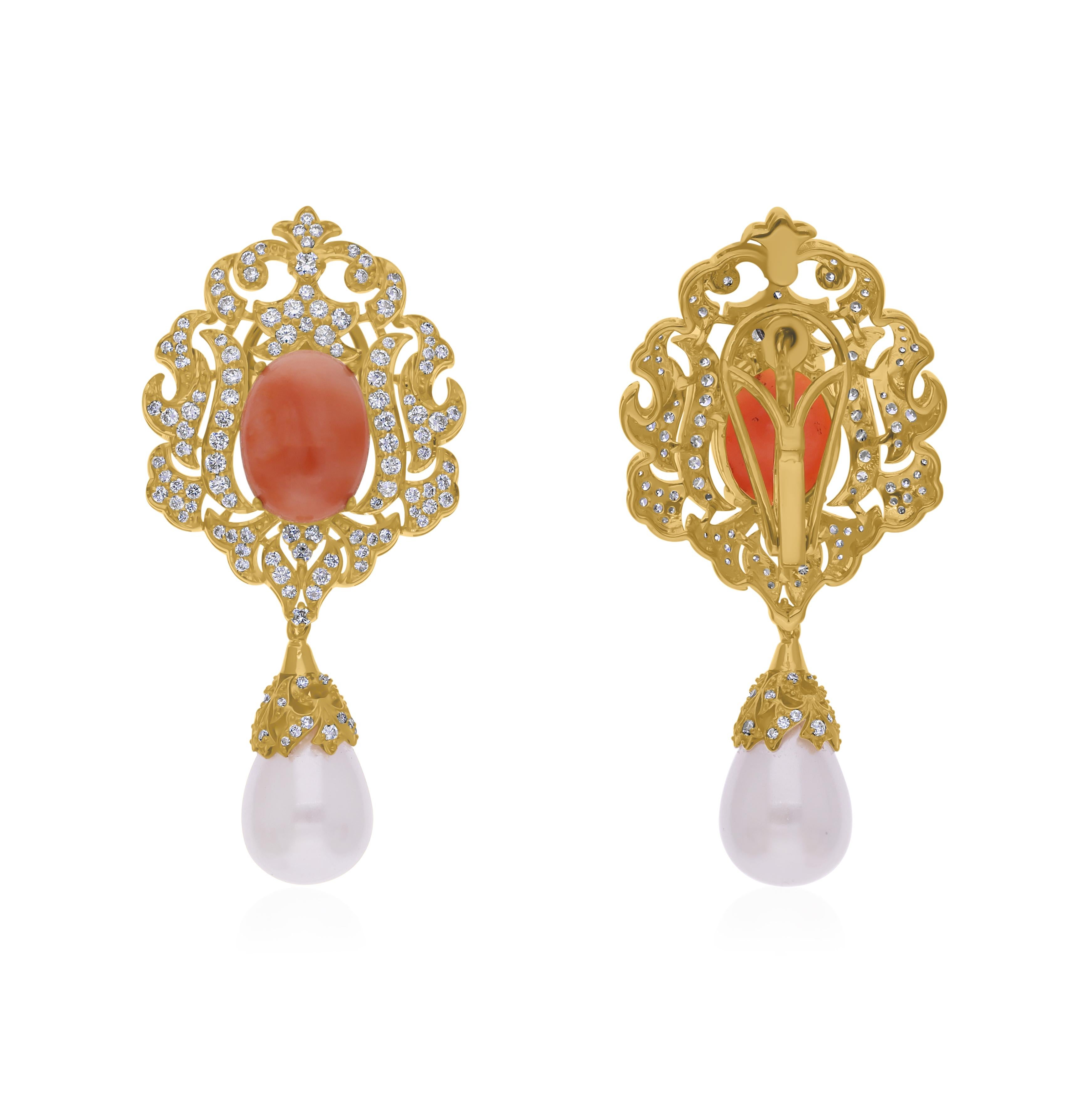 6,10 Karat Koralle 11,84 Karat Perle 1,47 Karat SI/H Diamant 18k Gelbgold Ohrringe (Zeitgenössisch) im Angebot