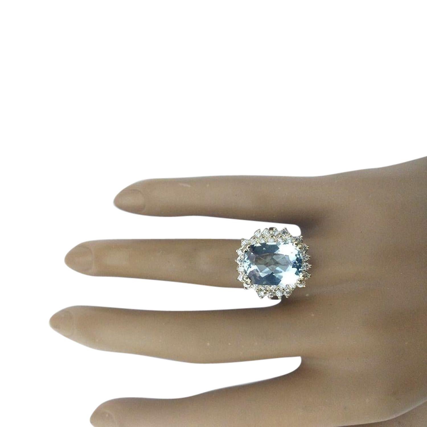 Women's Aquamarine Diamond Ring 14 Karat Solid Yellow Gold  For Sale