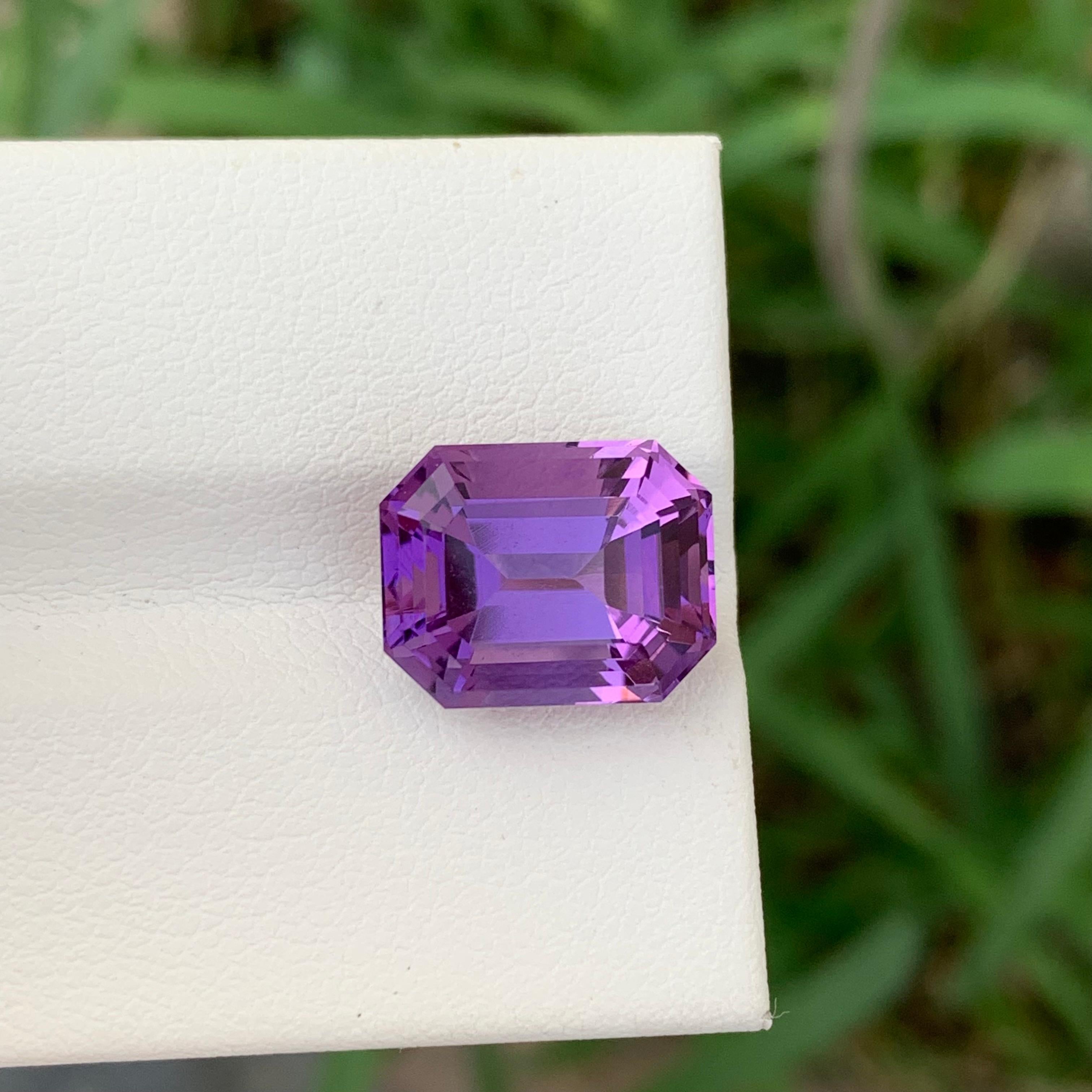 6.10 Karat natürlicher loser Amethyst-Smaragd in Smaragdform für die Schmuckherstellung für Damen oder Herren im Angebot