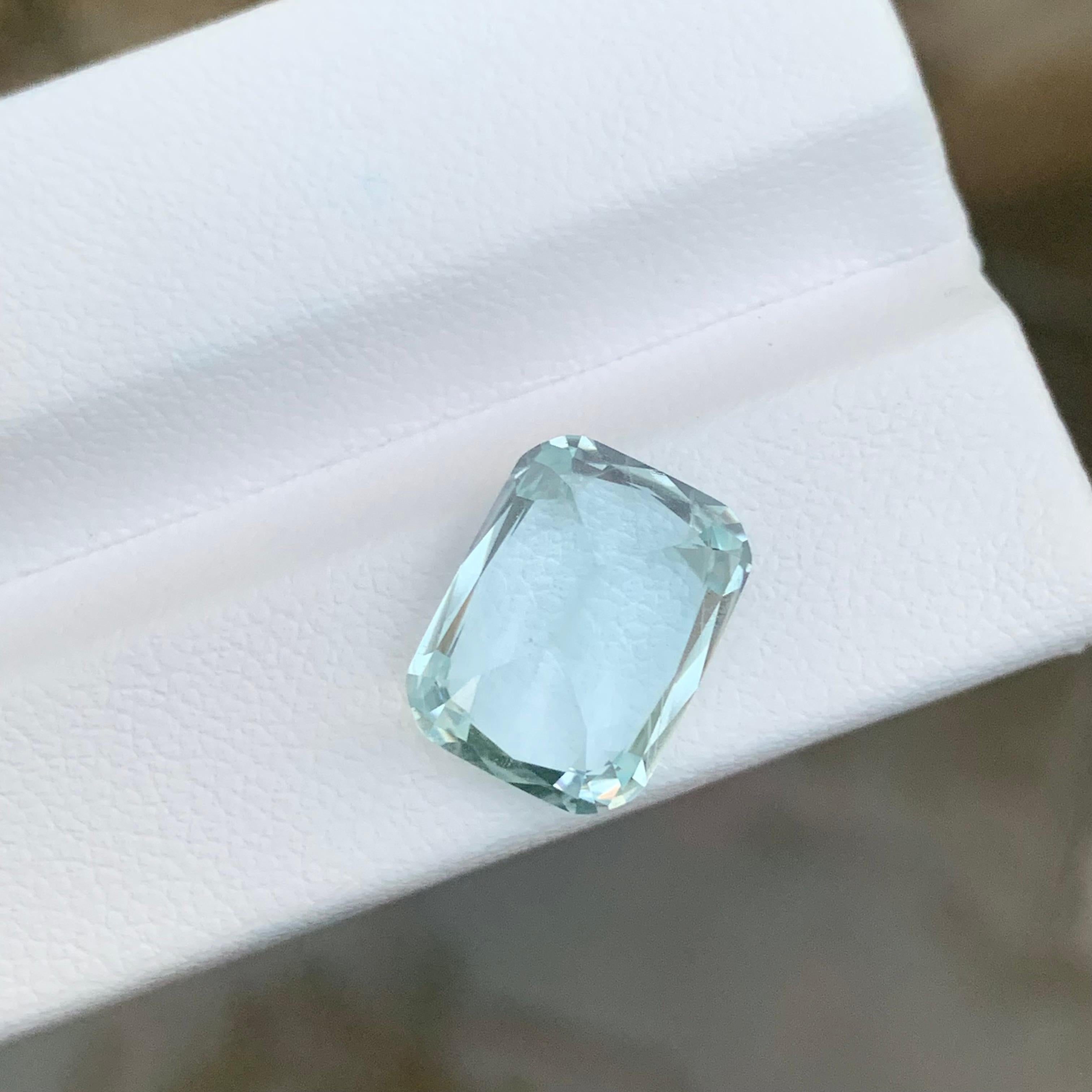 6.10 Carat Natural Loose Aquamarine Cushion Shape Gemstone für Damen oder Herren im Angebot