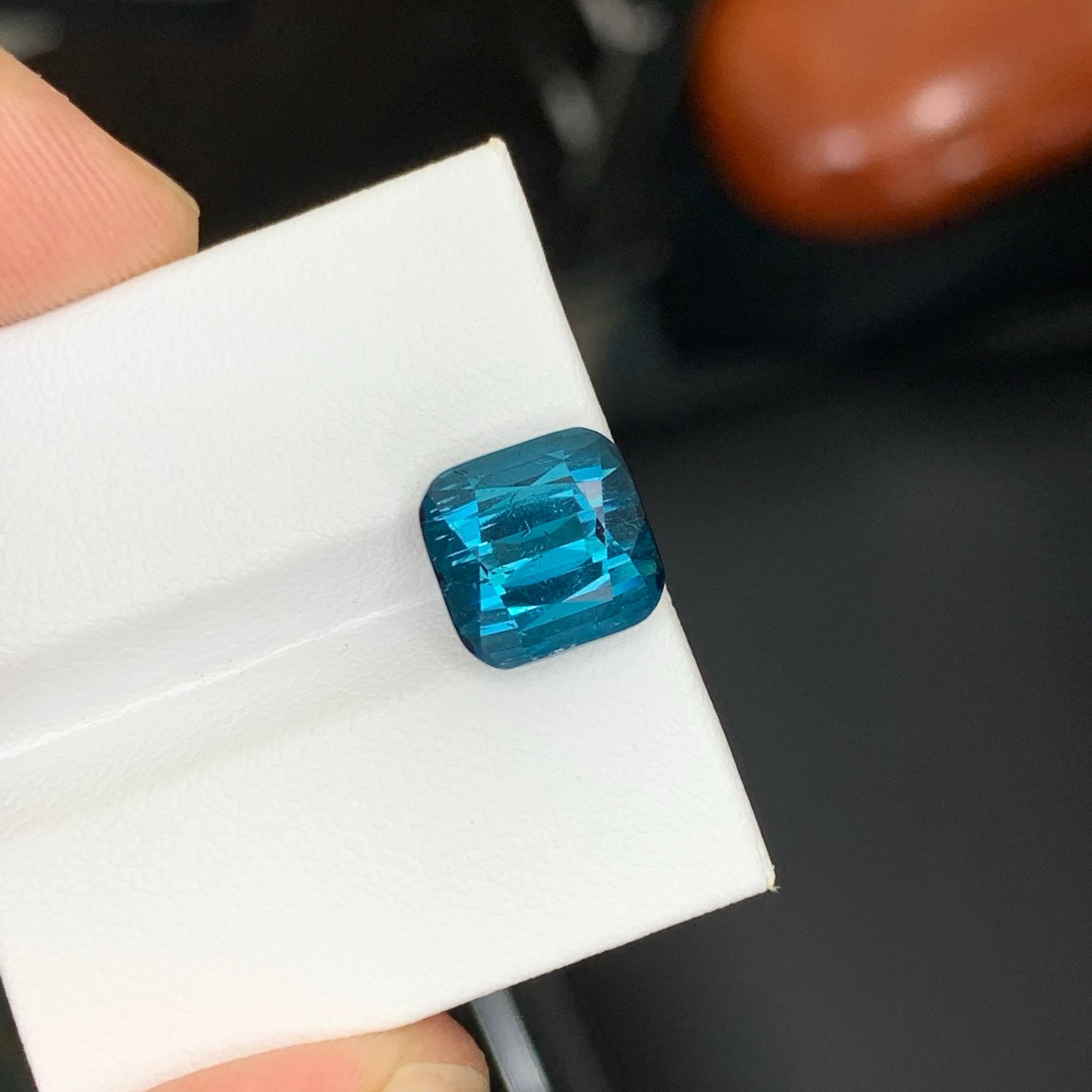 6.10 carati di tormalina blu Lagoon naturale sfusa con taglio a cuscino Gemma afgana in vendita 5