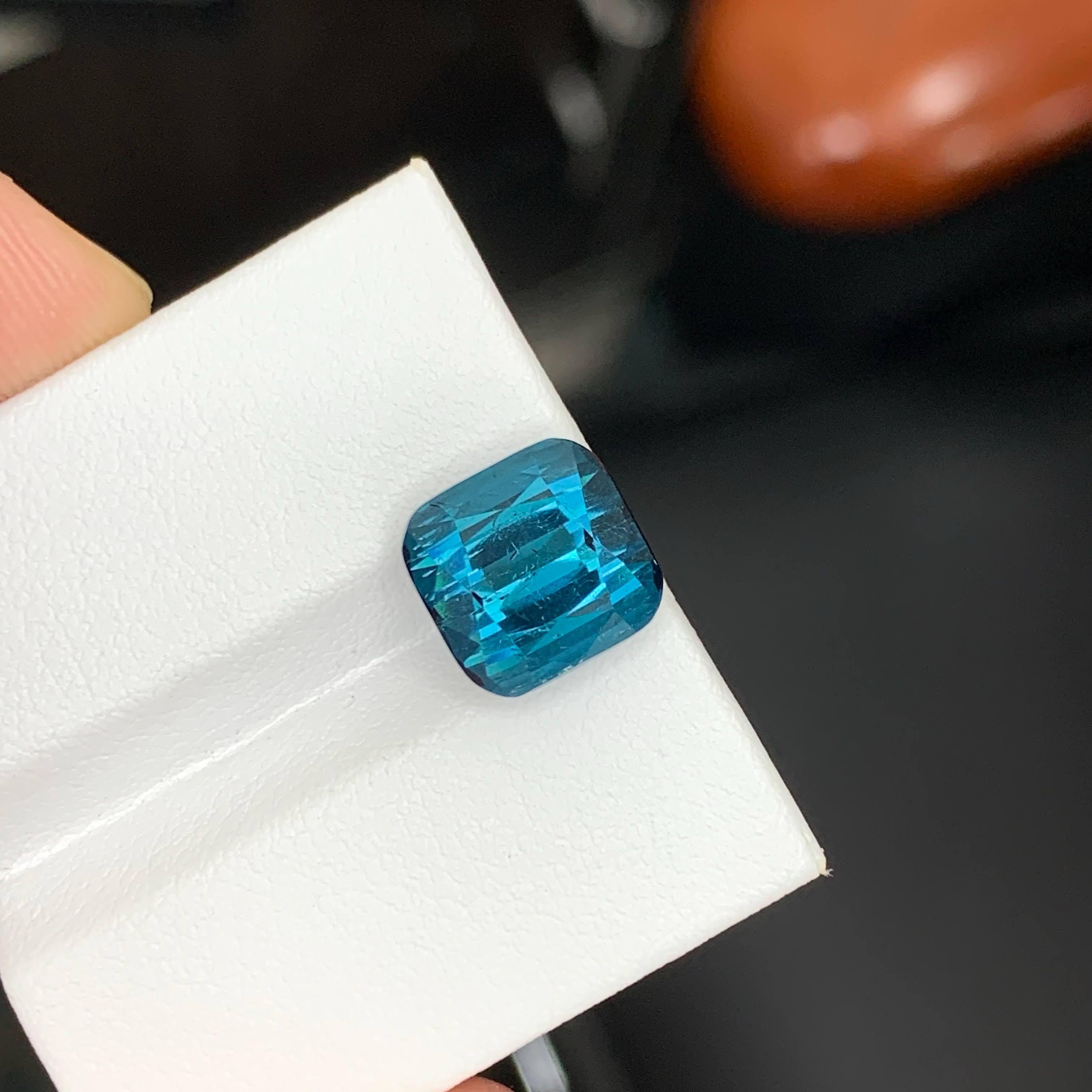 6.10 carati di tormalina blu Lagoon naturale sfusa con taglio a cuscino Gemma afgana in vendita 3