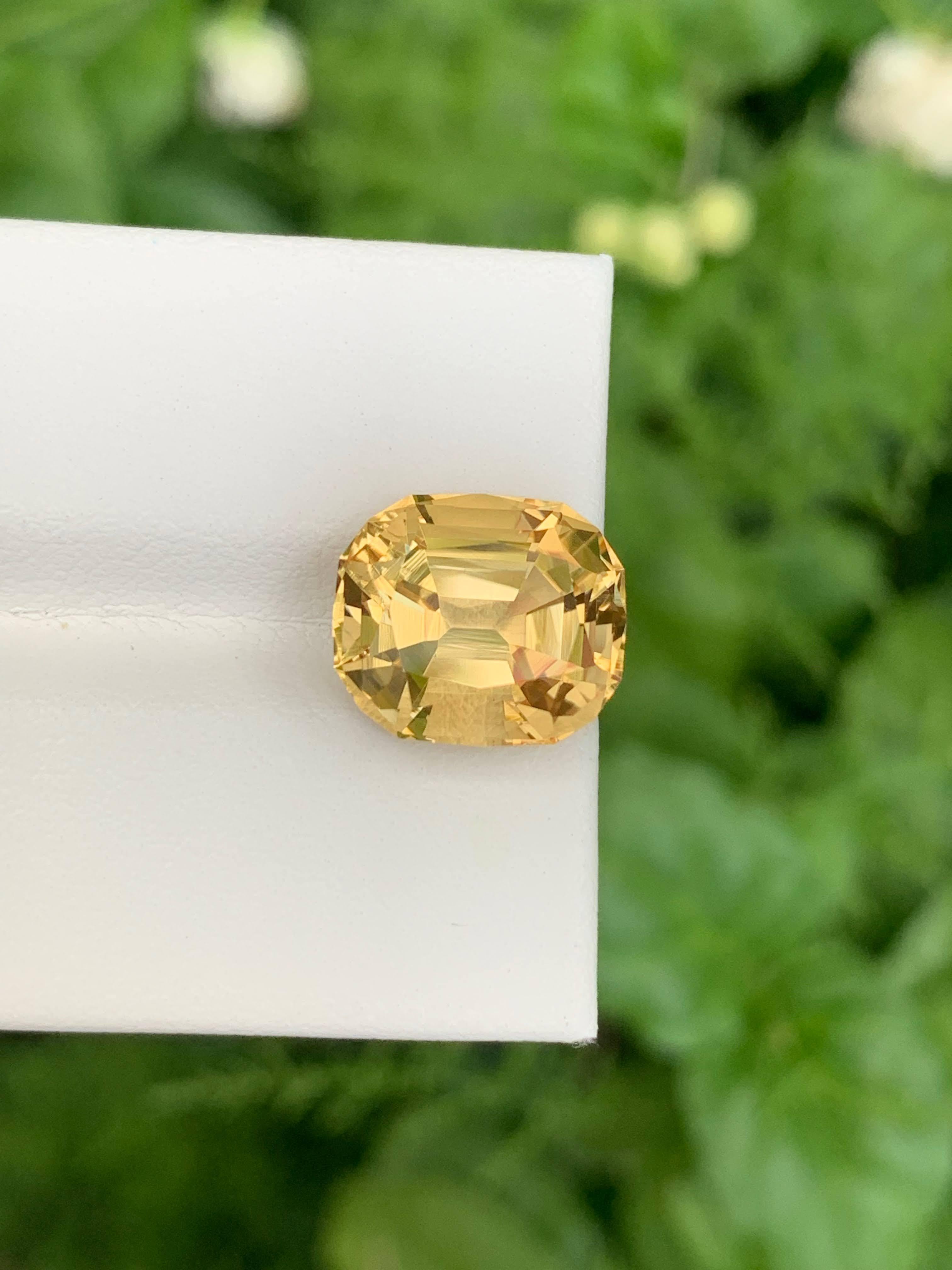 6,10 Carati Nature Sciolto Giallo Dorato Citrino Taglio Cuscino Gemma Africana in vendita 4