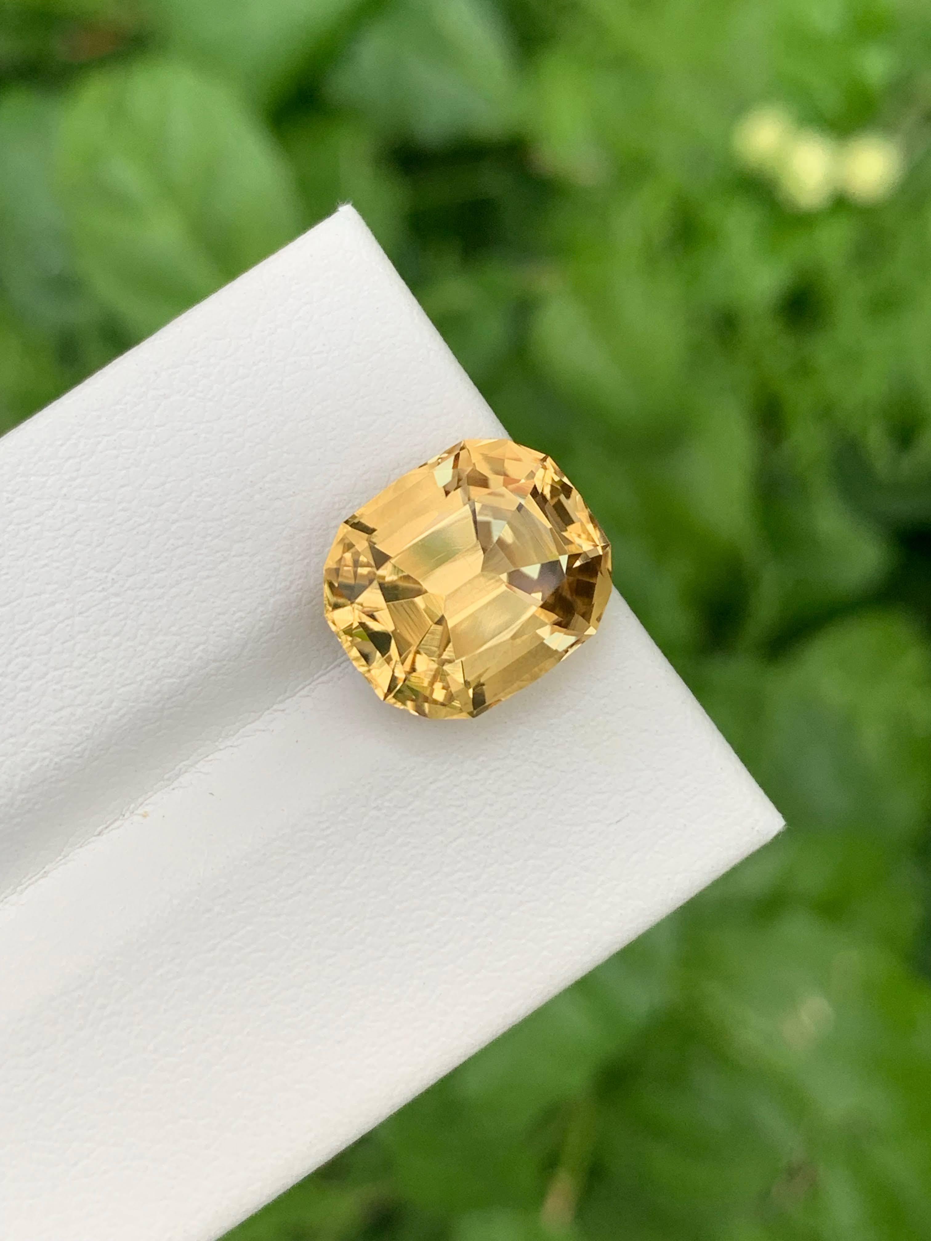 Taglio cuscino 6,10 Carati Nature Sciolto Giallo Dorato Citrino Taglio Cuscino Gemma Africana in vendita