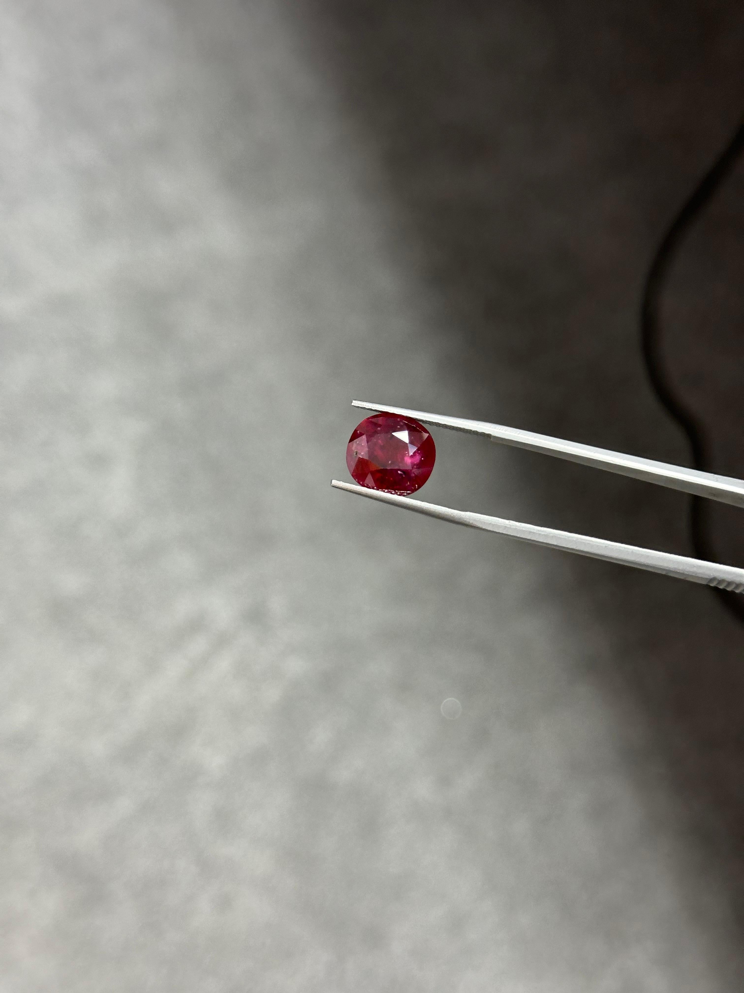6.10 Carat oval shape Ruby In New Condition In Bangkok, TH