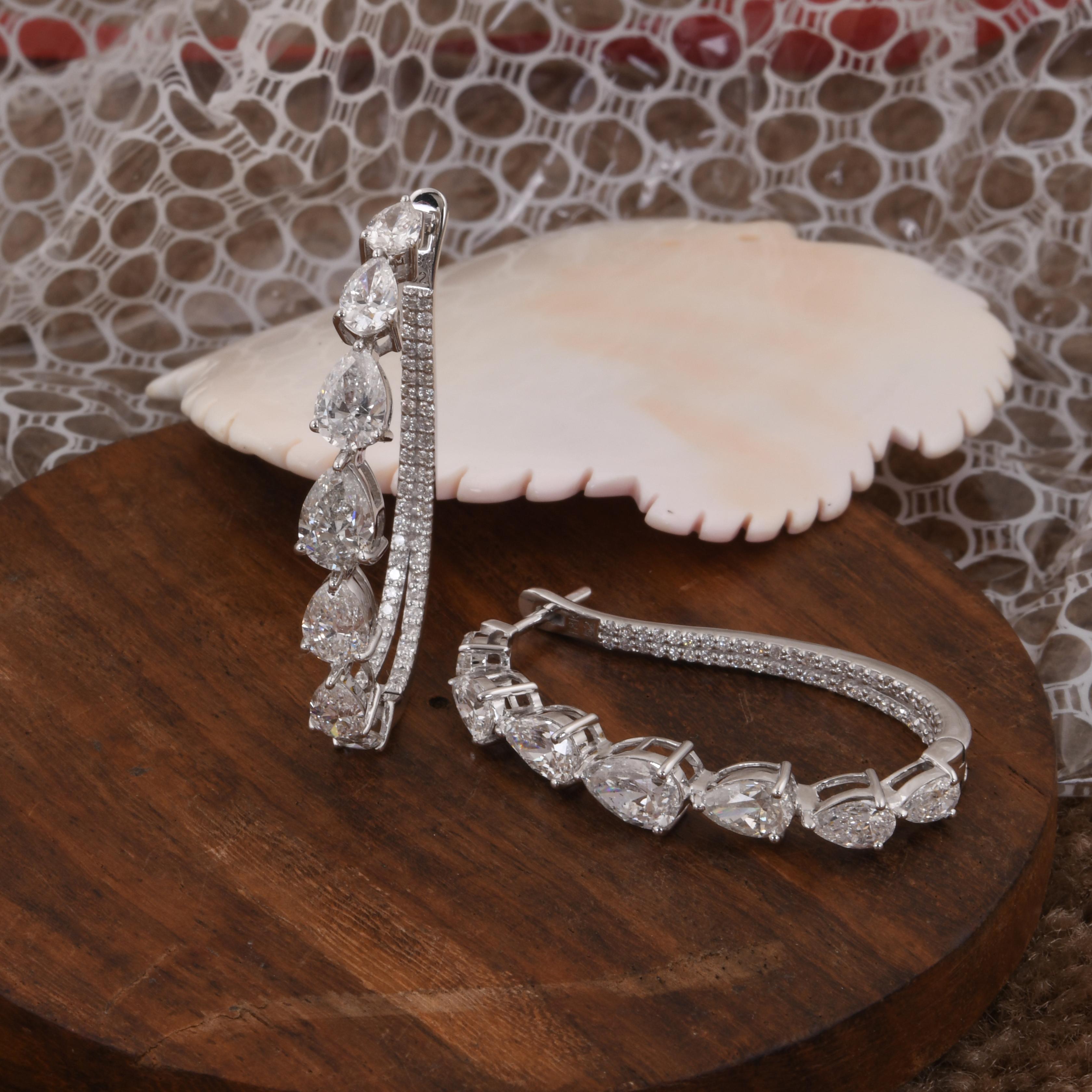 Boucles d'oreilles 6.10 Carat SI/H Pear Round Brilliant Cut Diamond Gold 18 Karat White Gold Neuf - En vente à Diera, Dubai