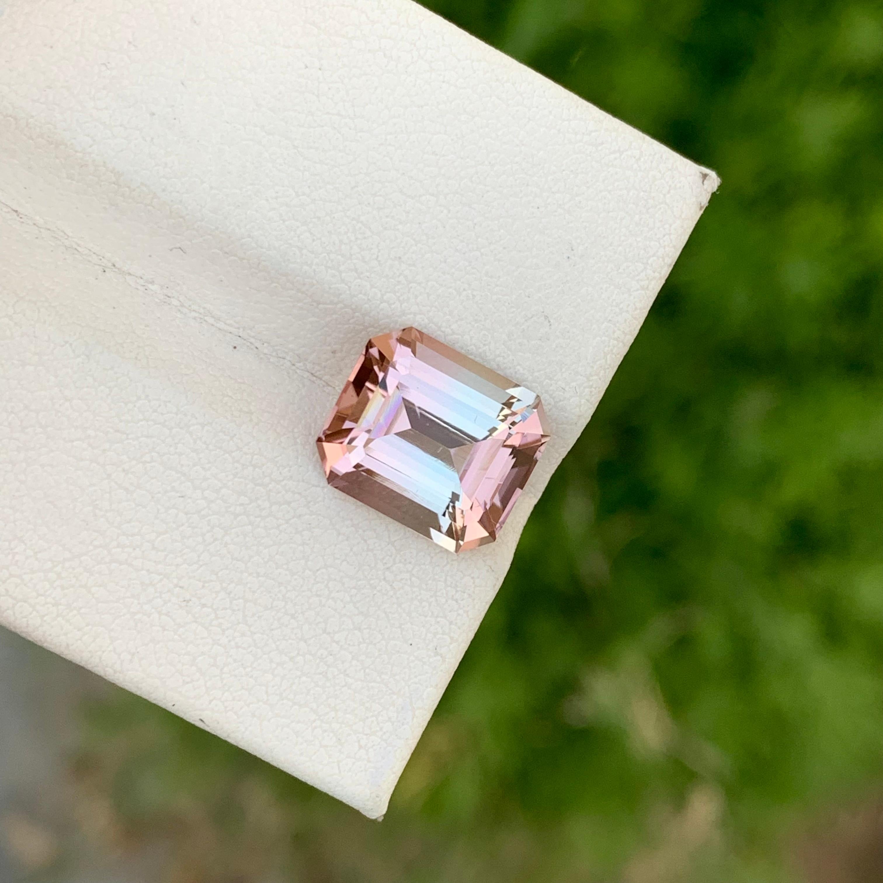 Women's or Men's 6.10 Carats Natural Pink Bicolor Loose Tourmaline Emerald Shape Ring Gemstone  For Sale