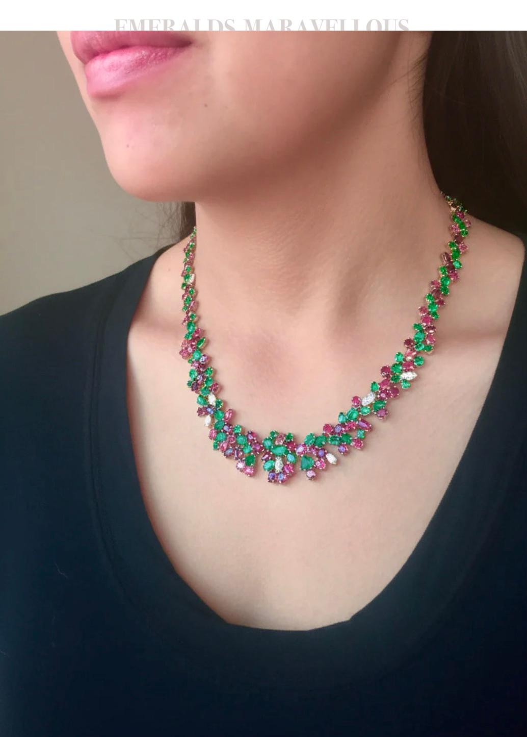 61,00 Karat Rubin, Smaragd, Diamant Einzigartige Halskette aus 18 Karat Gold im Angebot 4