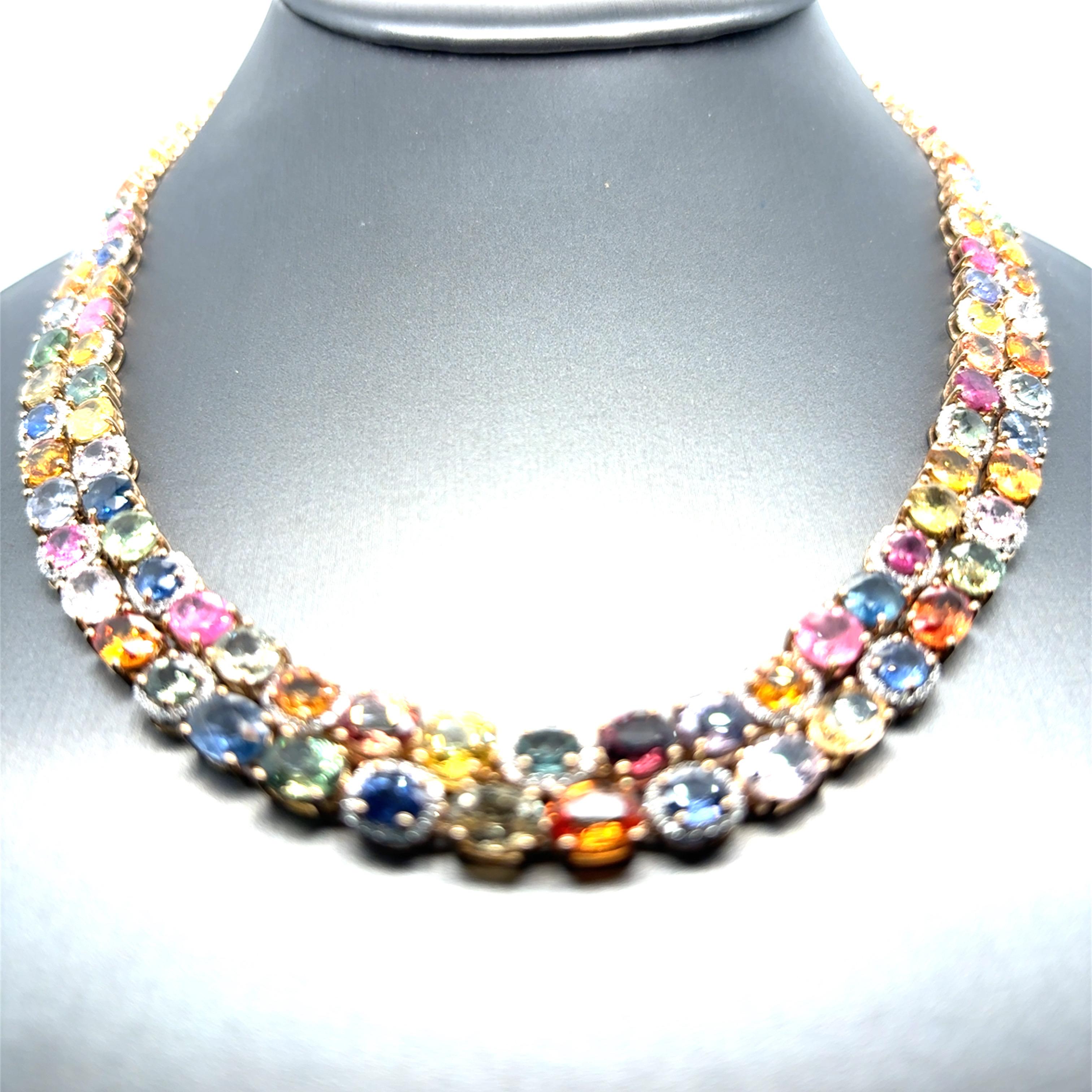 Artisan Collier multibrins en or jaune avec saphirs multicolores et diamants de 61,10 carats en vente