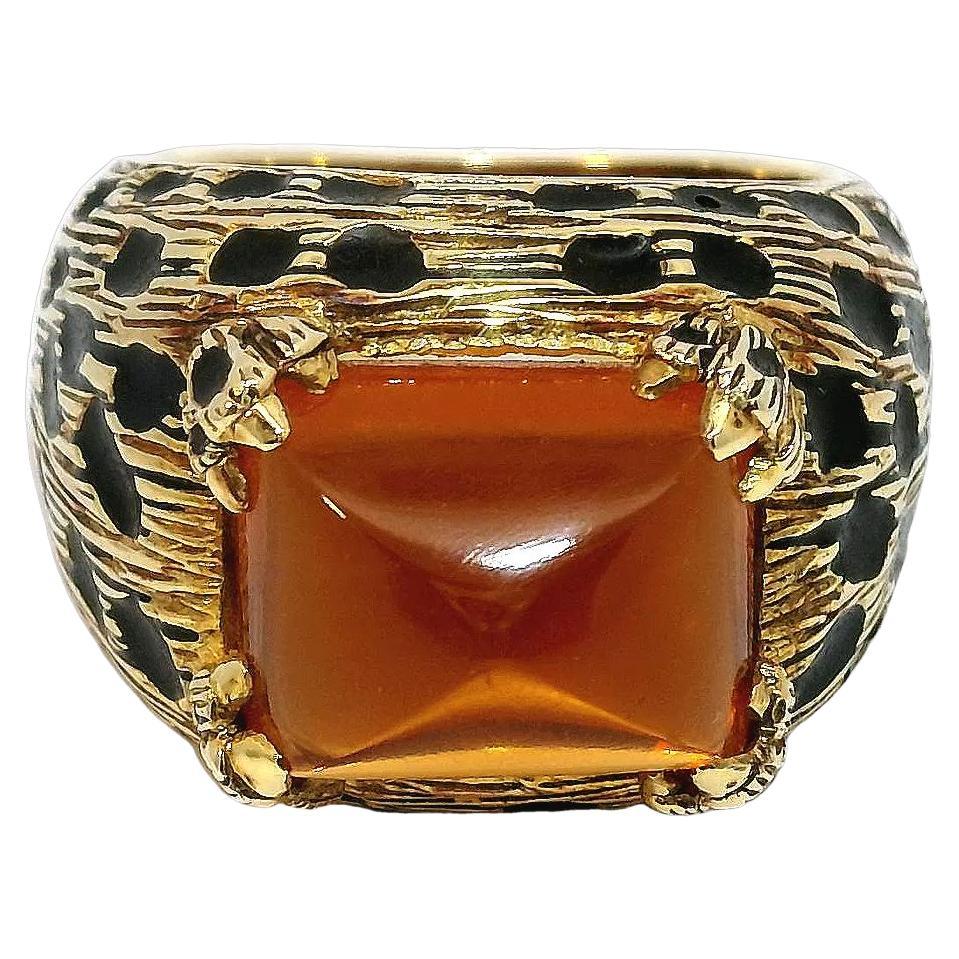 6.12 carat Sugarloaf Citrine Ring in 18K Gold with Animal-inspired Enalmelwork For Sale
