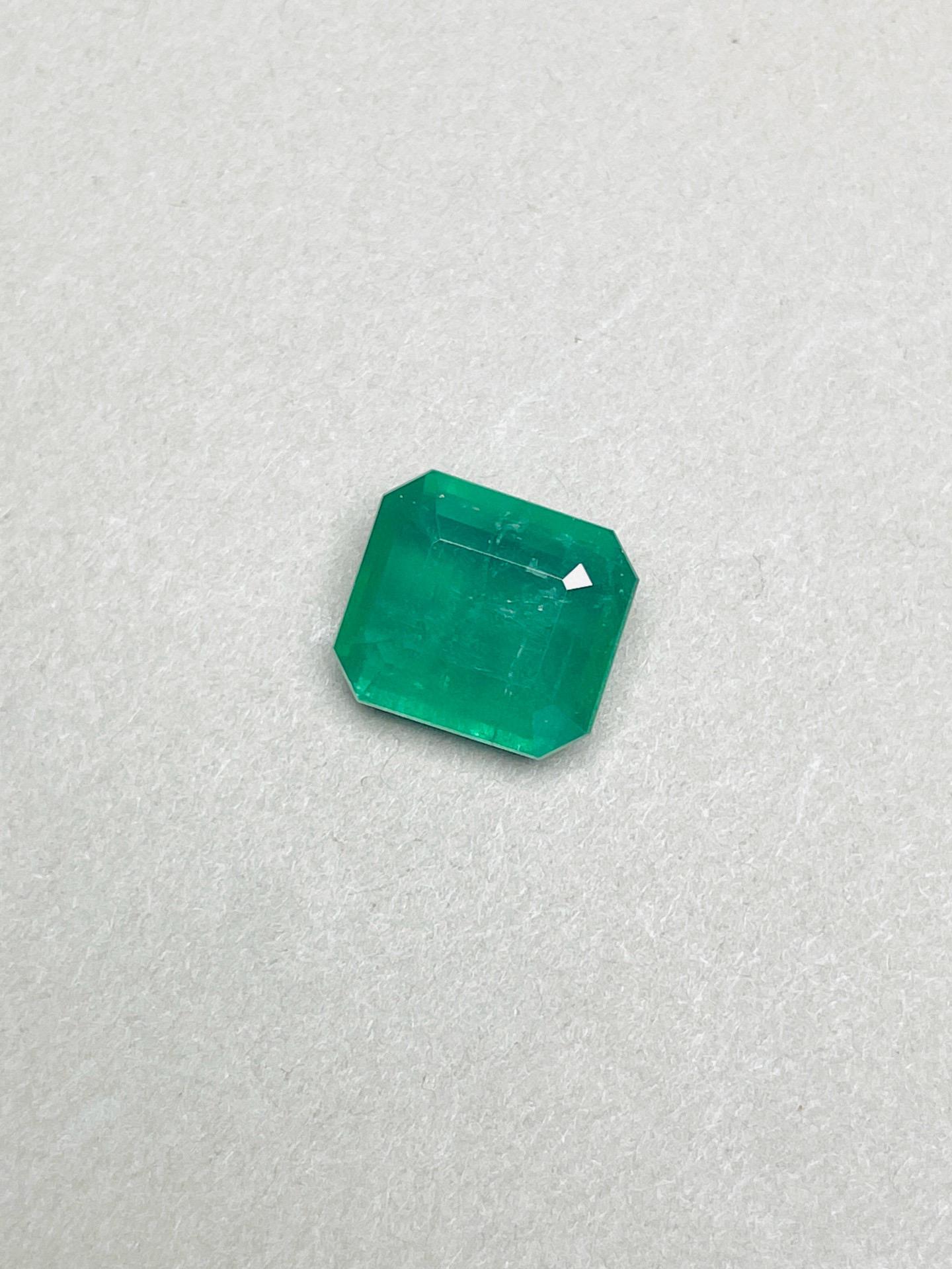 6.12 Ct GIA Certified No Oil Emerald Zambia at High Clarity (Émeraude certifiée sans huile en Zambie) Neuf - En vente à bangkok, TH