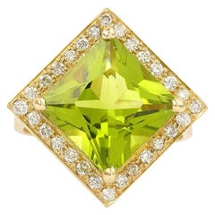 Bague en or jaune 18 carats avec diamants péridot de 6,13 carats