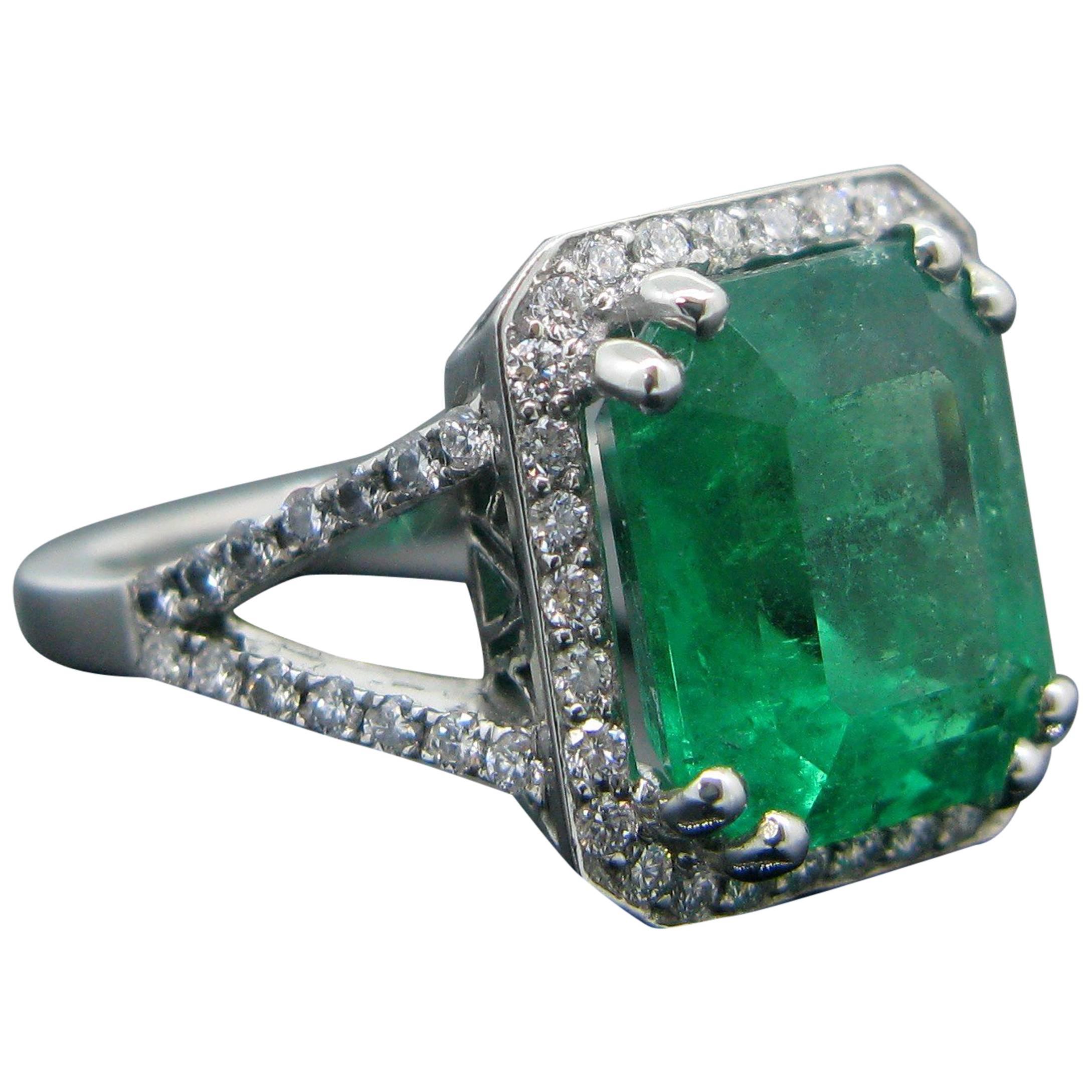 6.14 Carat Colombian Natural Emerald Diamond Ring Platinum, GRS Certificate