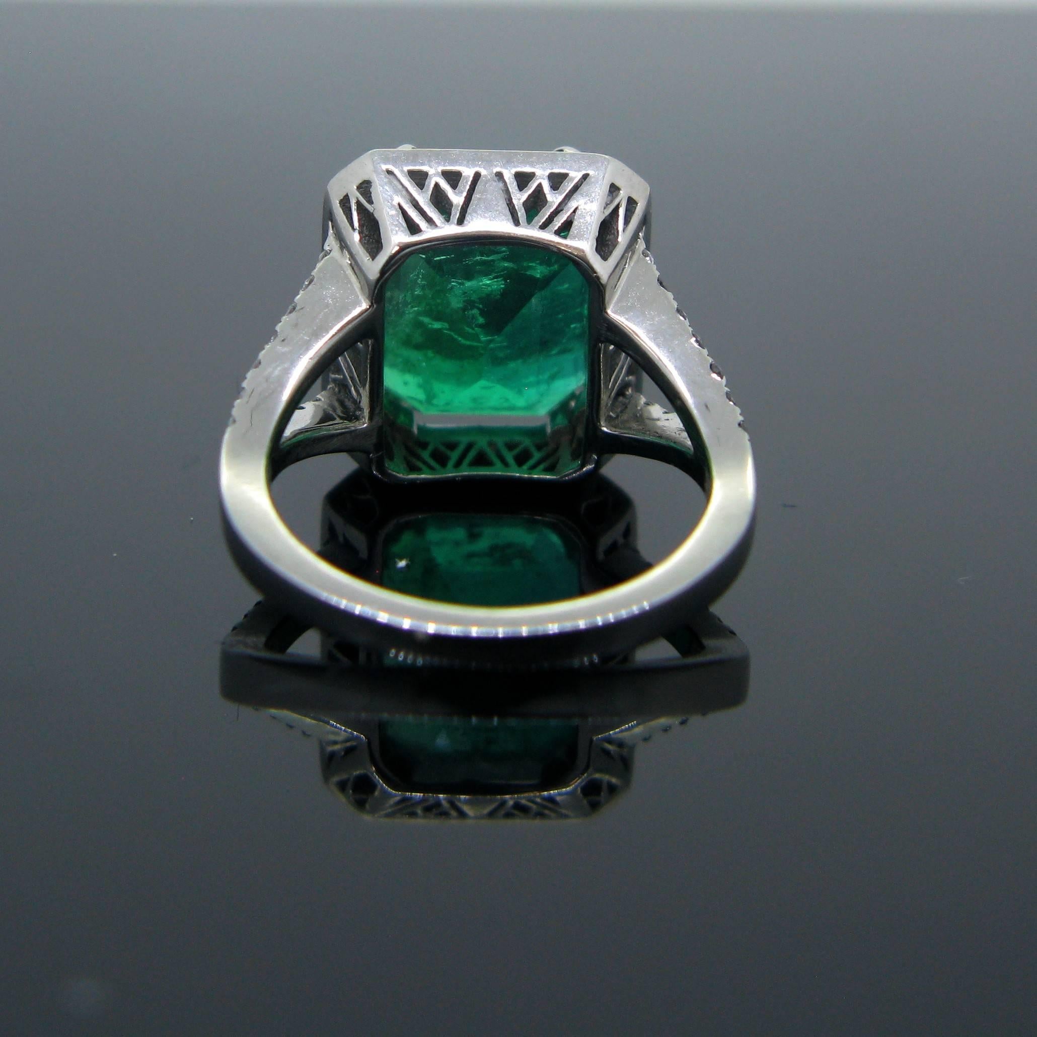 Modern 6.14 Carat GRS Certified Colombian Emerald Diamond Platinum Ring For Sale