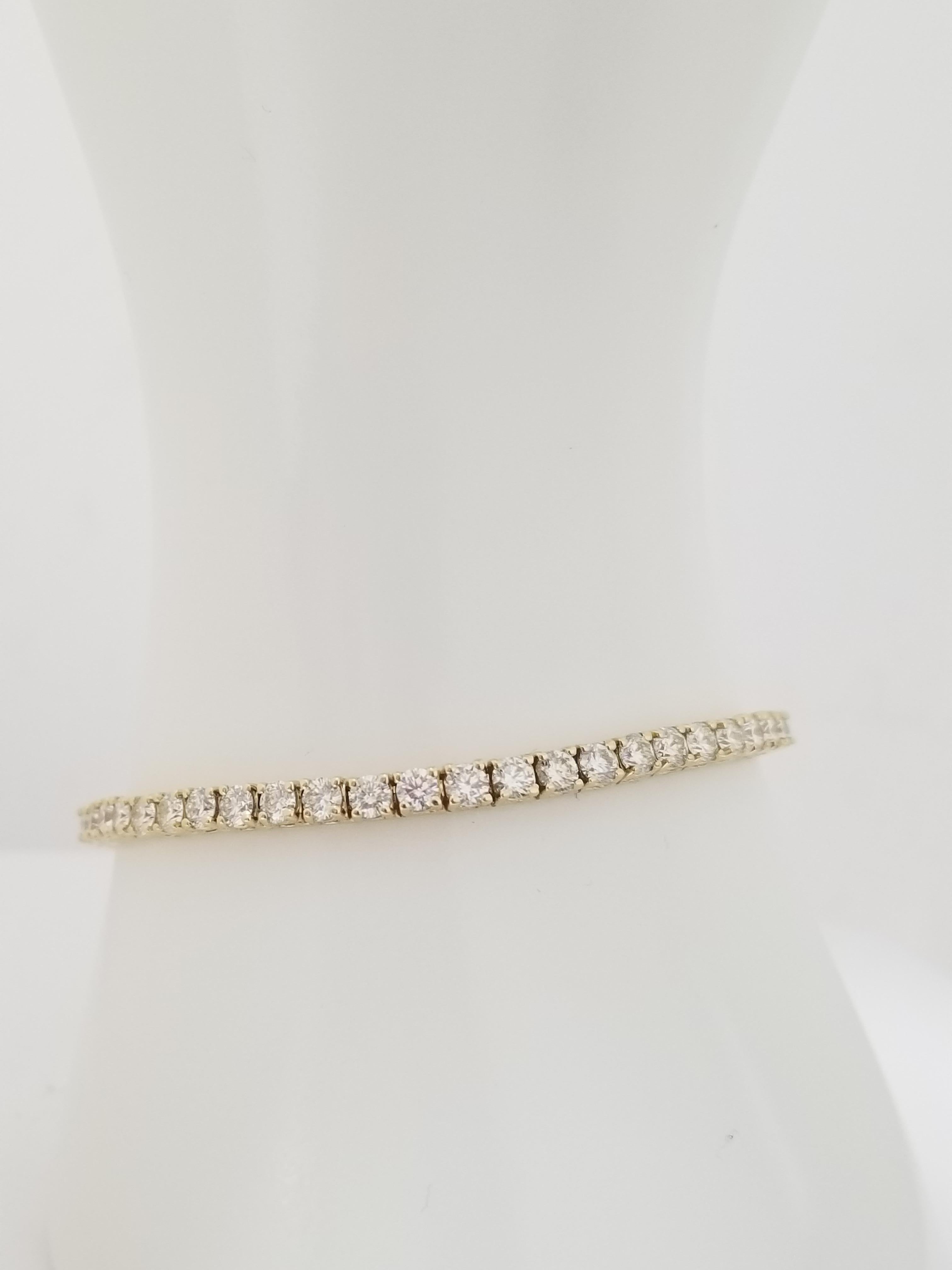 6.15 Carat Round Brilliant Natural Diamond Tennis Bracelet 14 Karat Yellow Gold In New Condition In Great Neck, NY