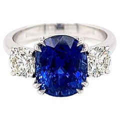 Bague pour femme à trois pierres en saphirs et diamants de 6,14 carats au total, certifiée GIA