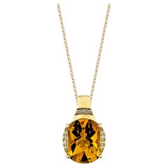 Pendentif en or jaune 18 carats avec citrine de 6,15 carats et diamant blanc.