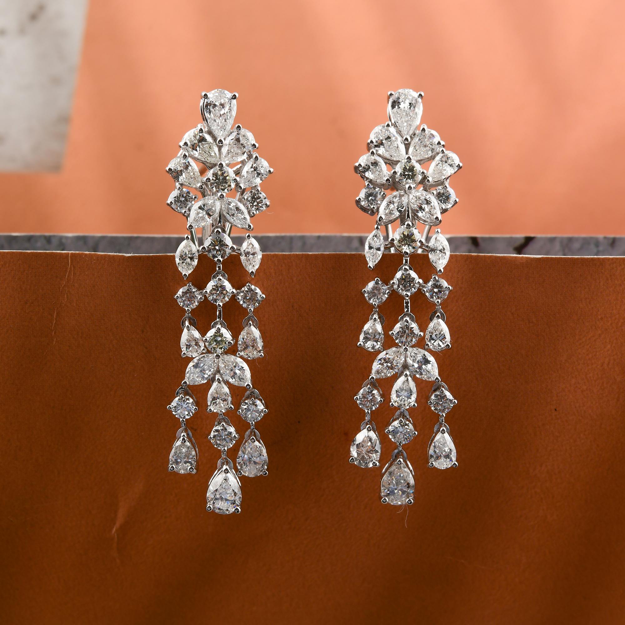 Orecchini a goccia con diamante a fiore da 6,15 carati in oro bianco 18 carati Tutte le tariffe pagate in vendita 4